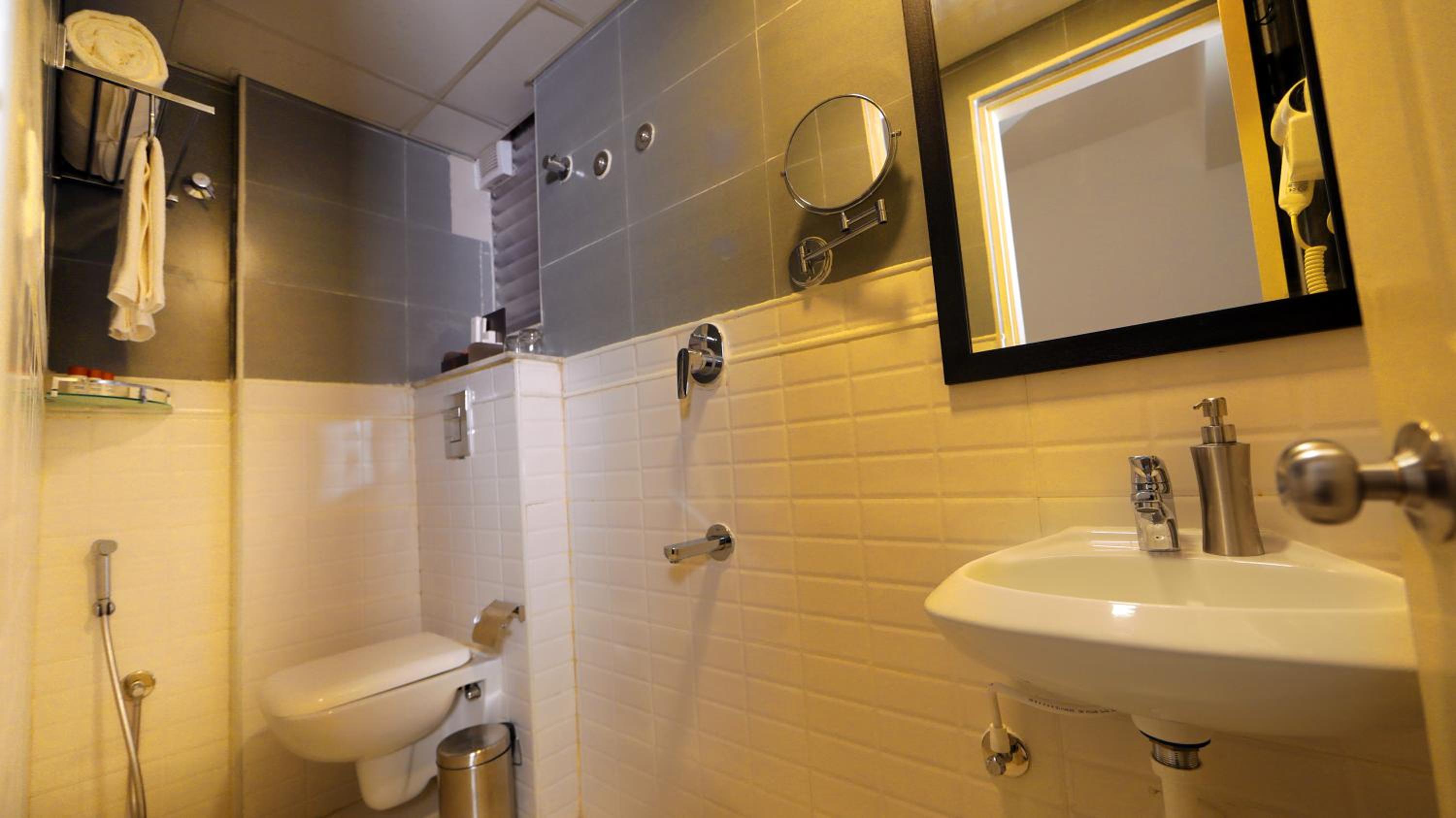 Deluxe Twin Room - Photo 2
