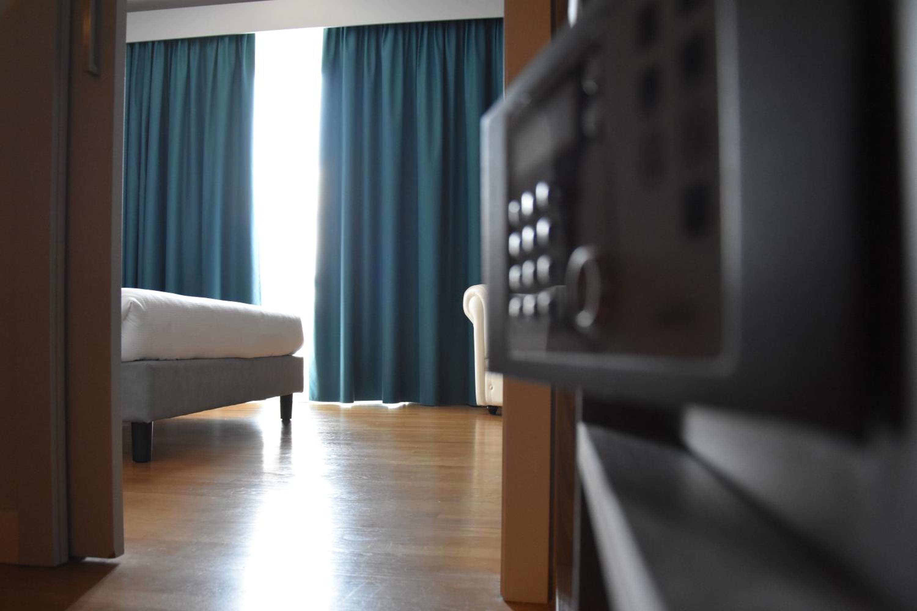 Superior Double Room - Photo 1