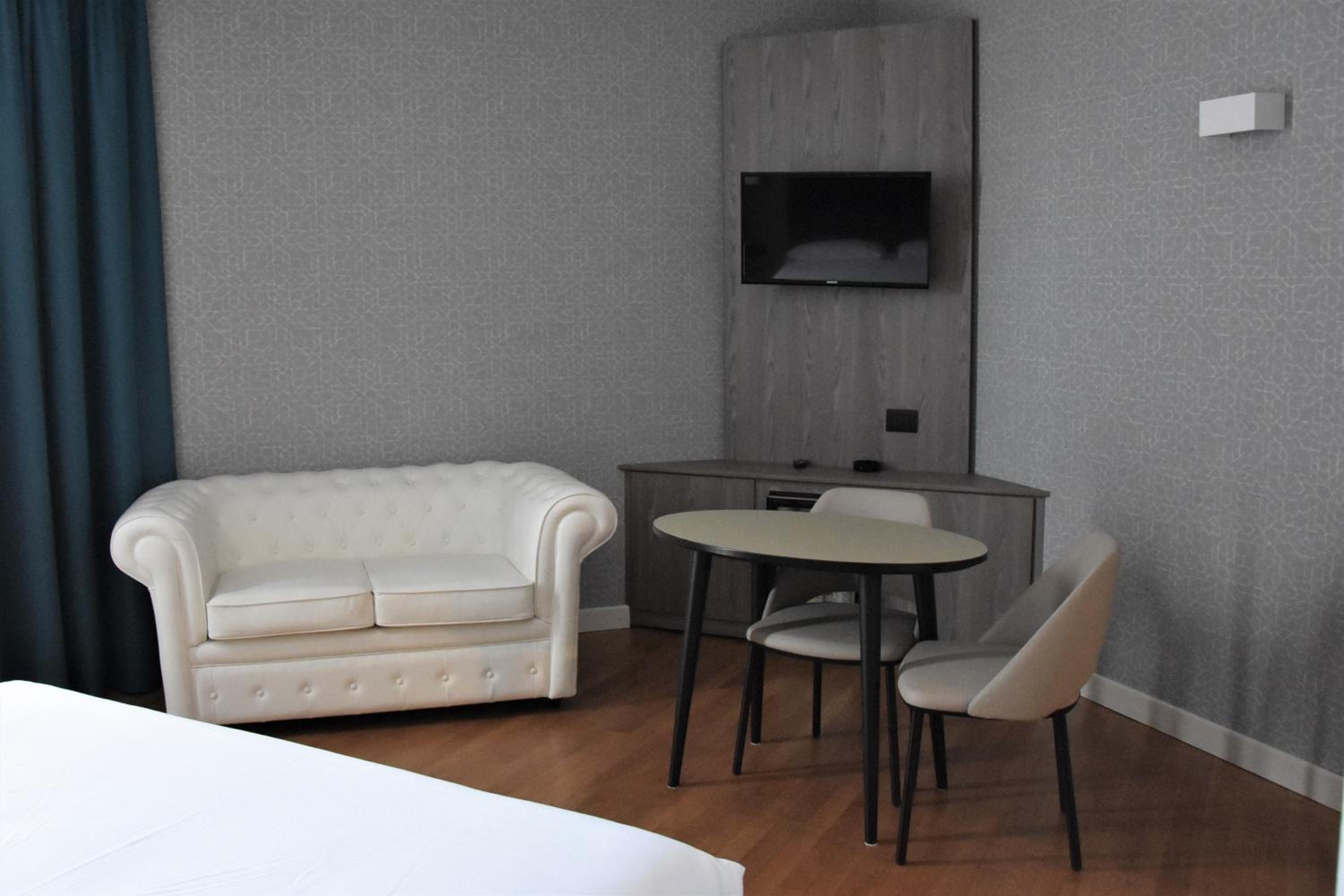 Superior Double Room - Photo 7