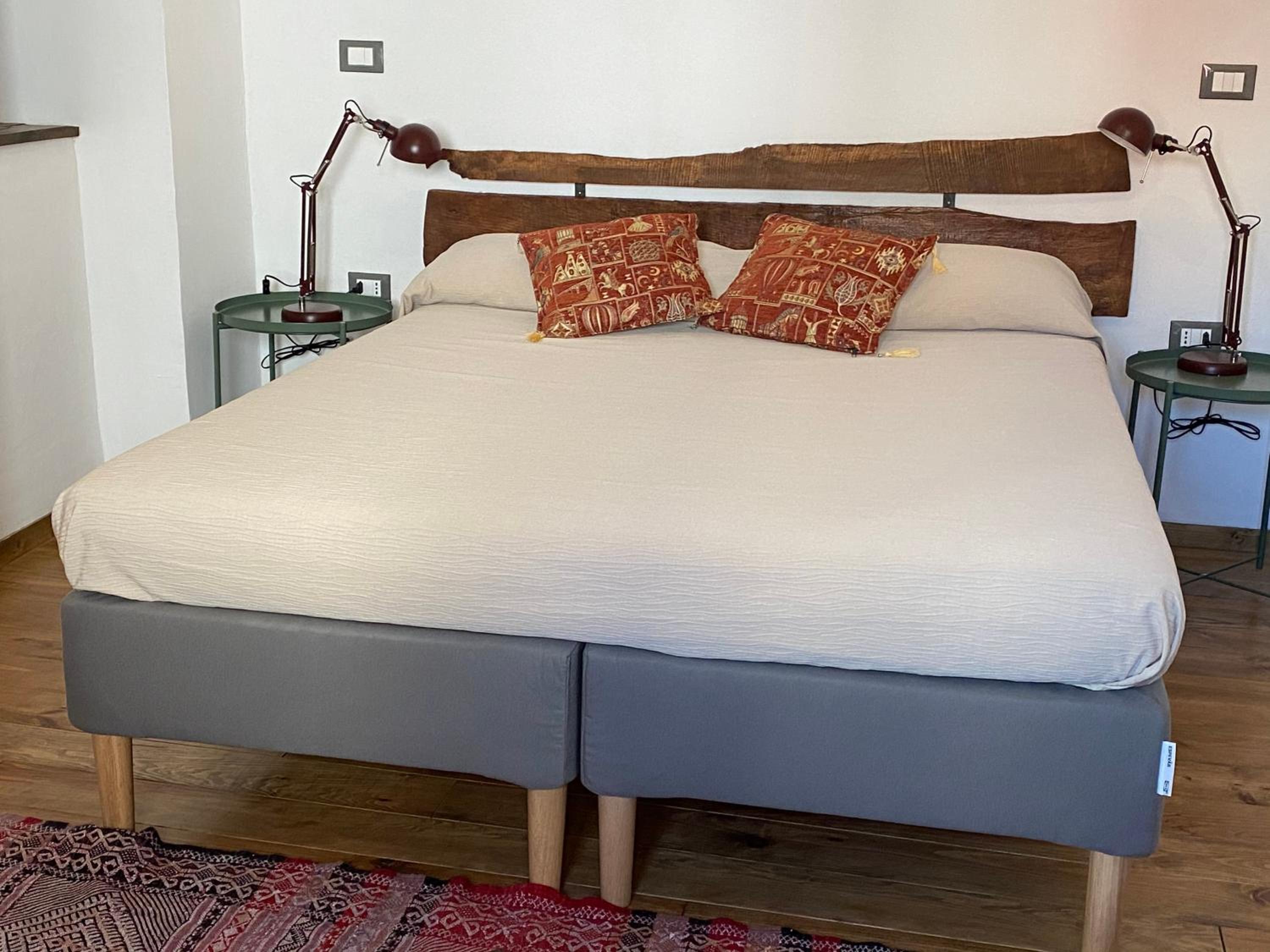 Deluxe Double Room with Extra Bed - Photo 1