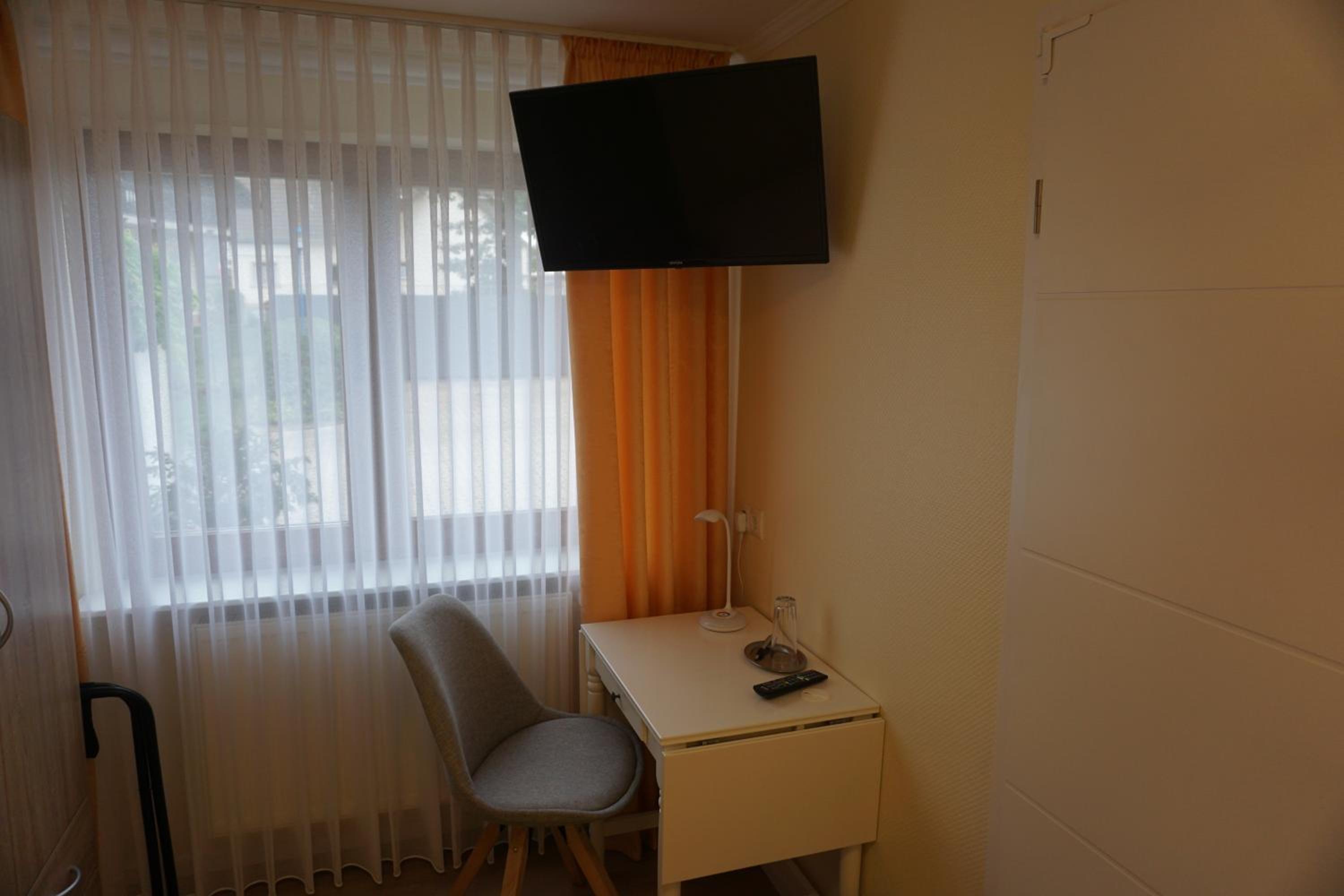 Single Room photo 3