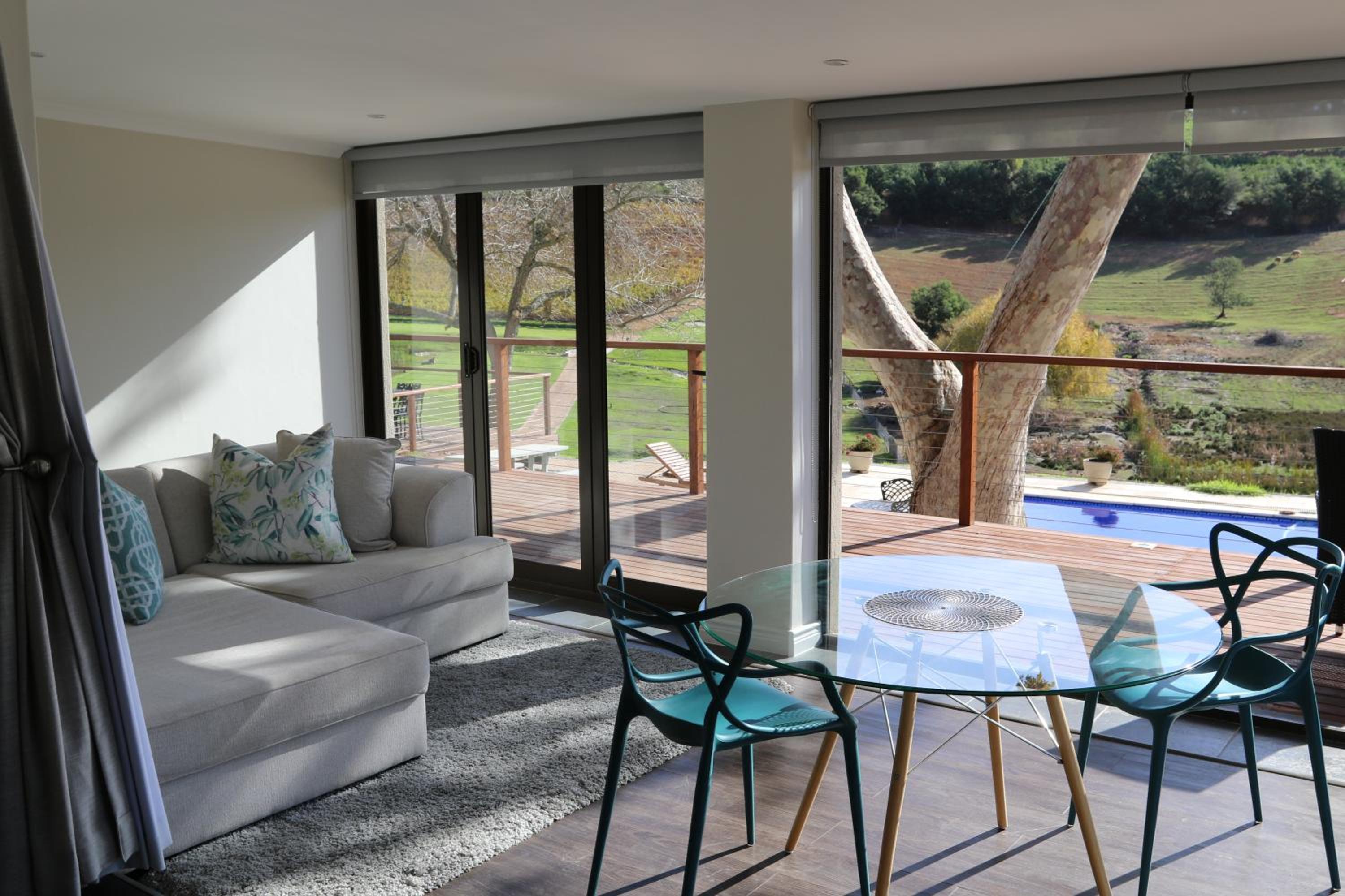 Premier Suite - Photo 11