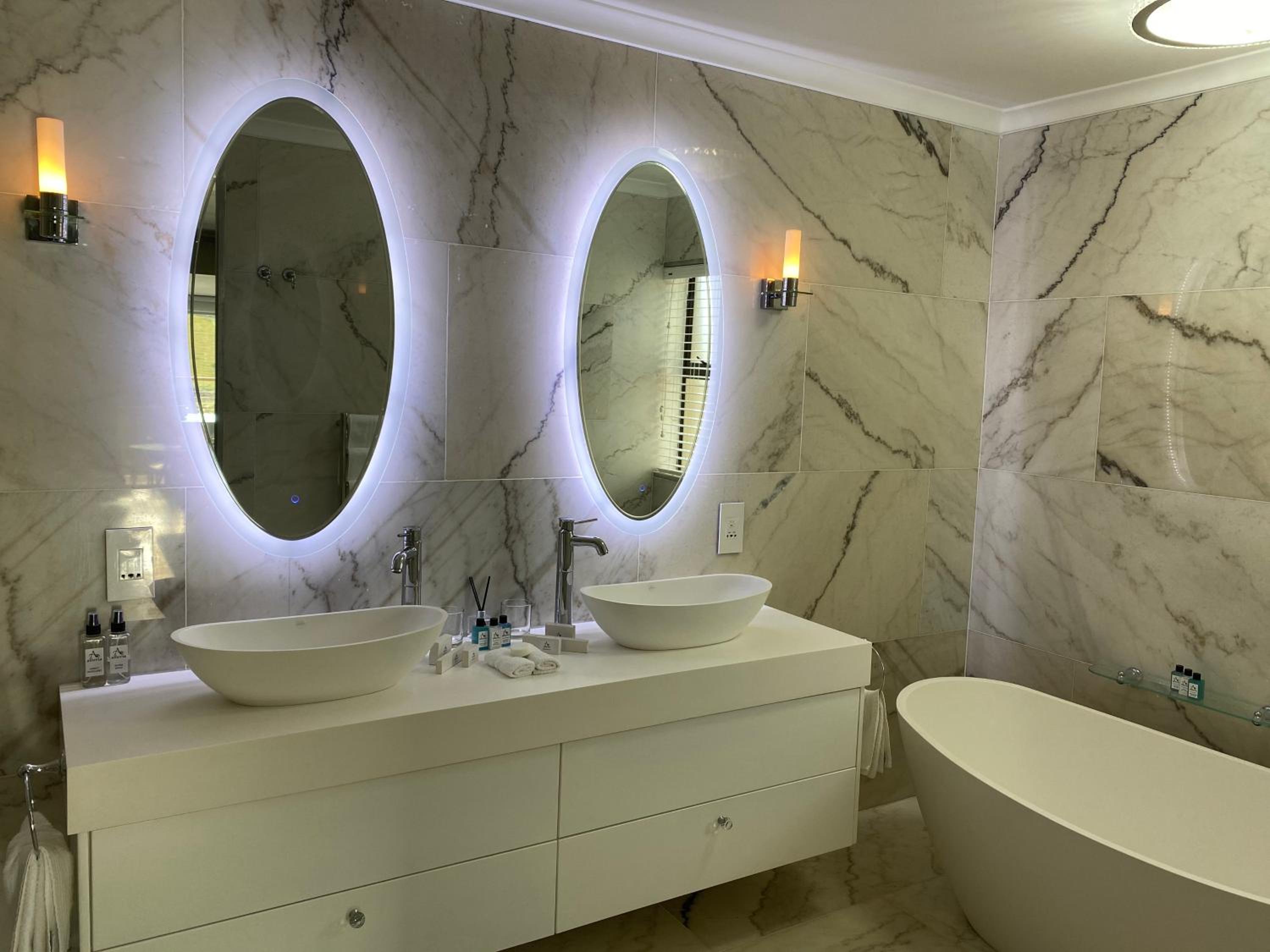 Deluxe Suite - Photo 4
