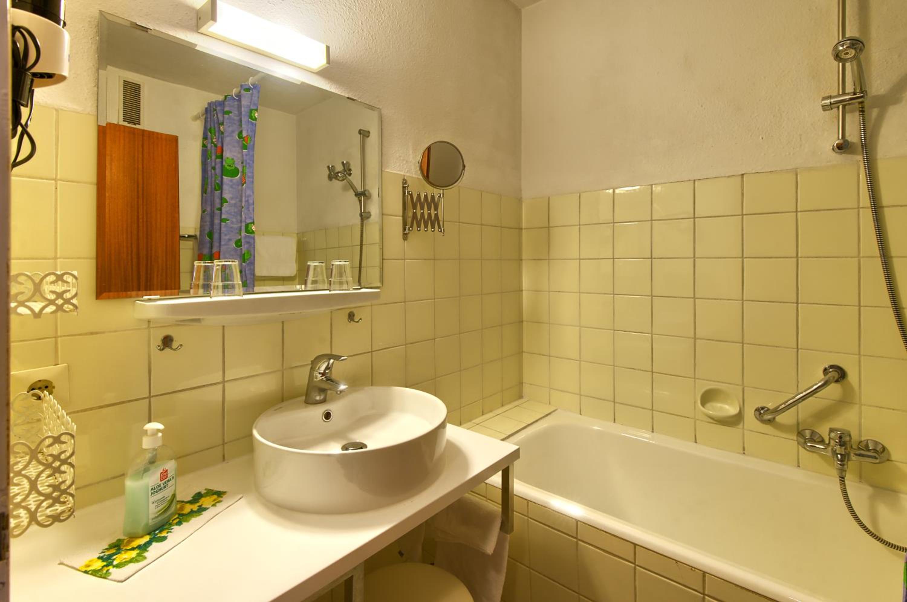 Single Room photo 2