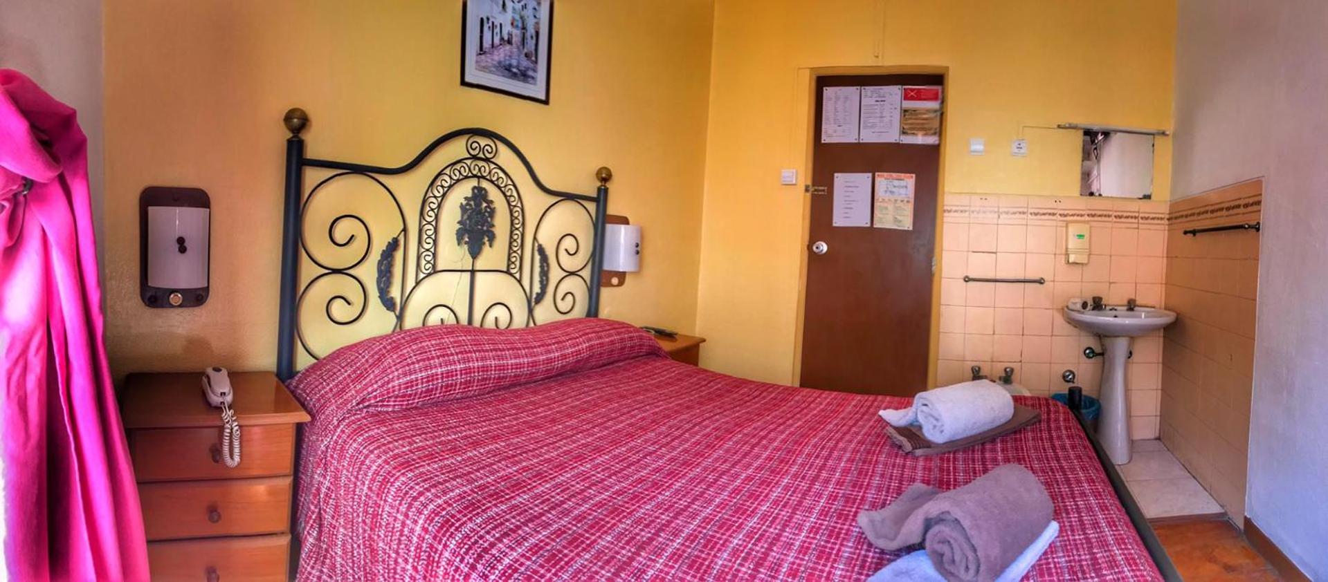 Quarto Casal photo 3