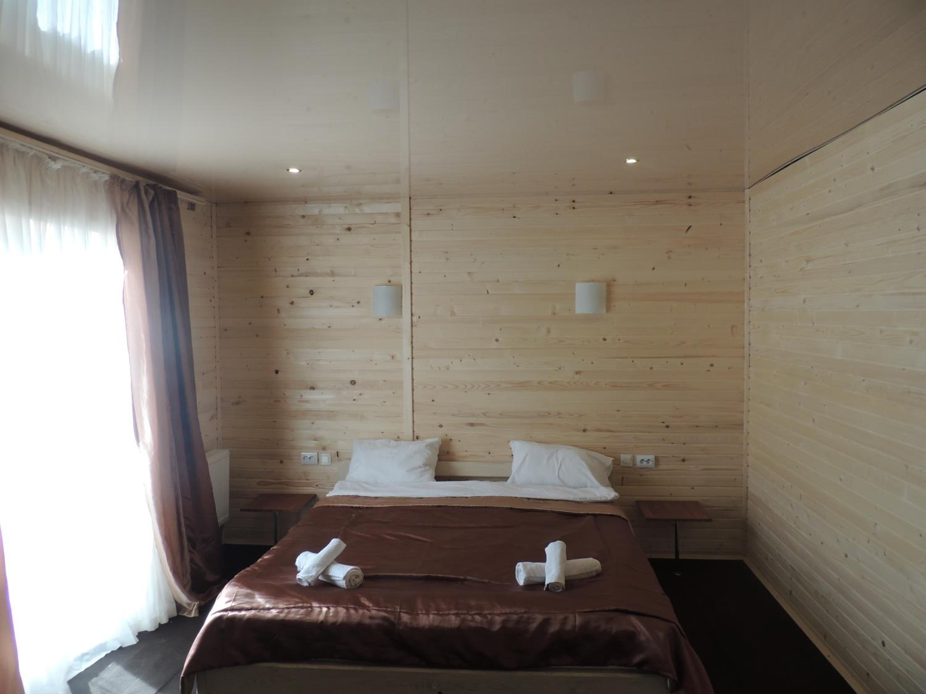 Large Double Room photo 1