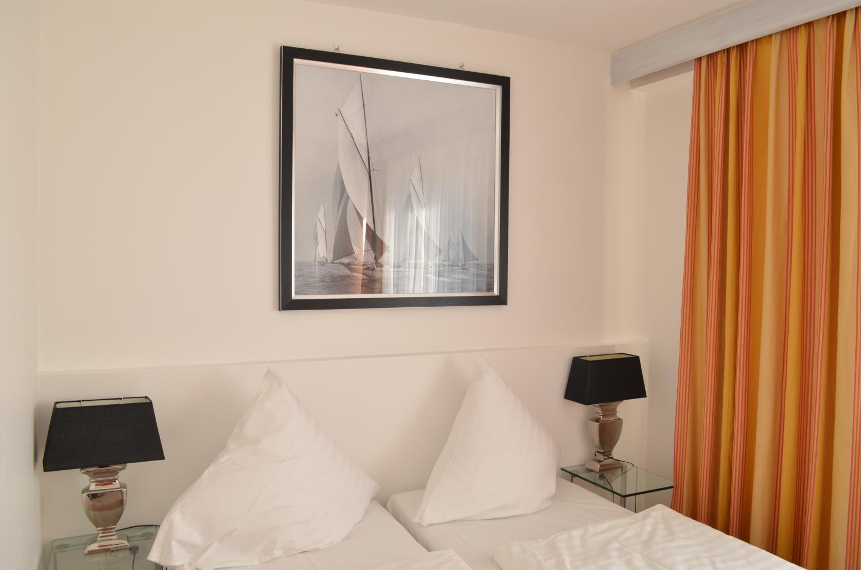 Standard Double or Twin Room - Photo 1