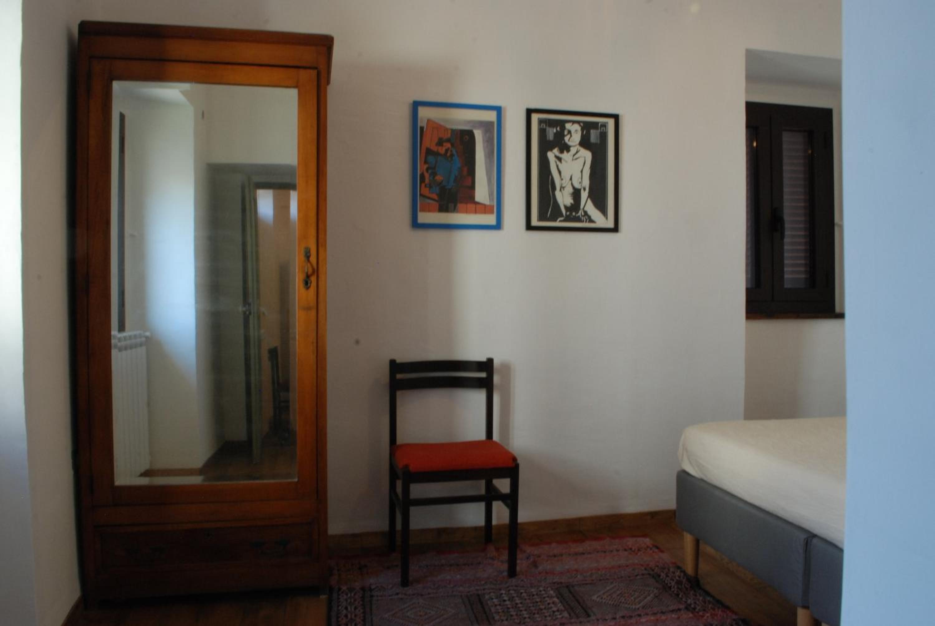 Deluxe Double Room with Extra Bed - Photo 9