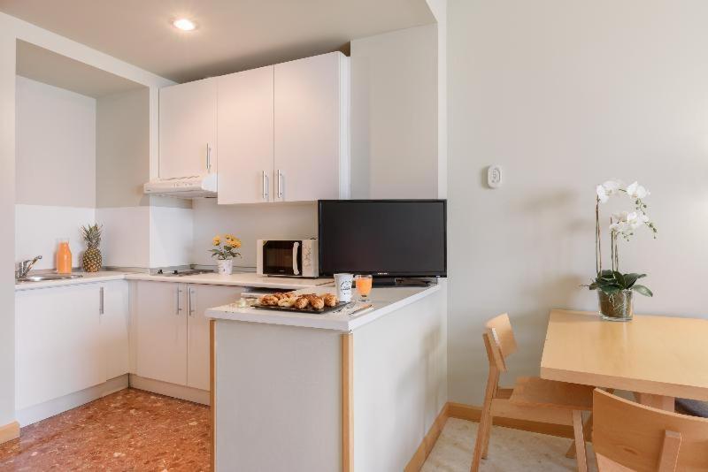 Twin Room - Photo 4