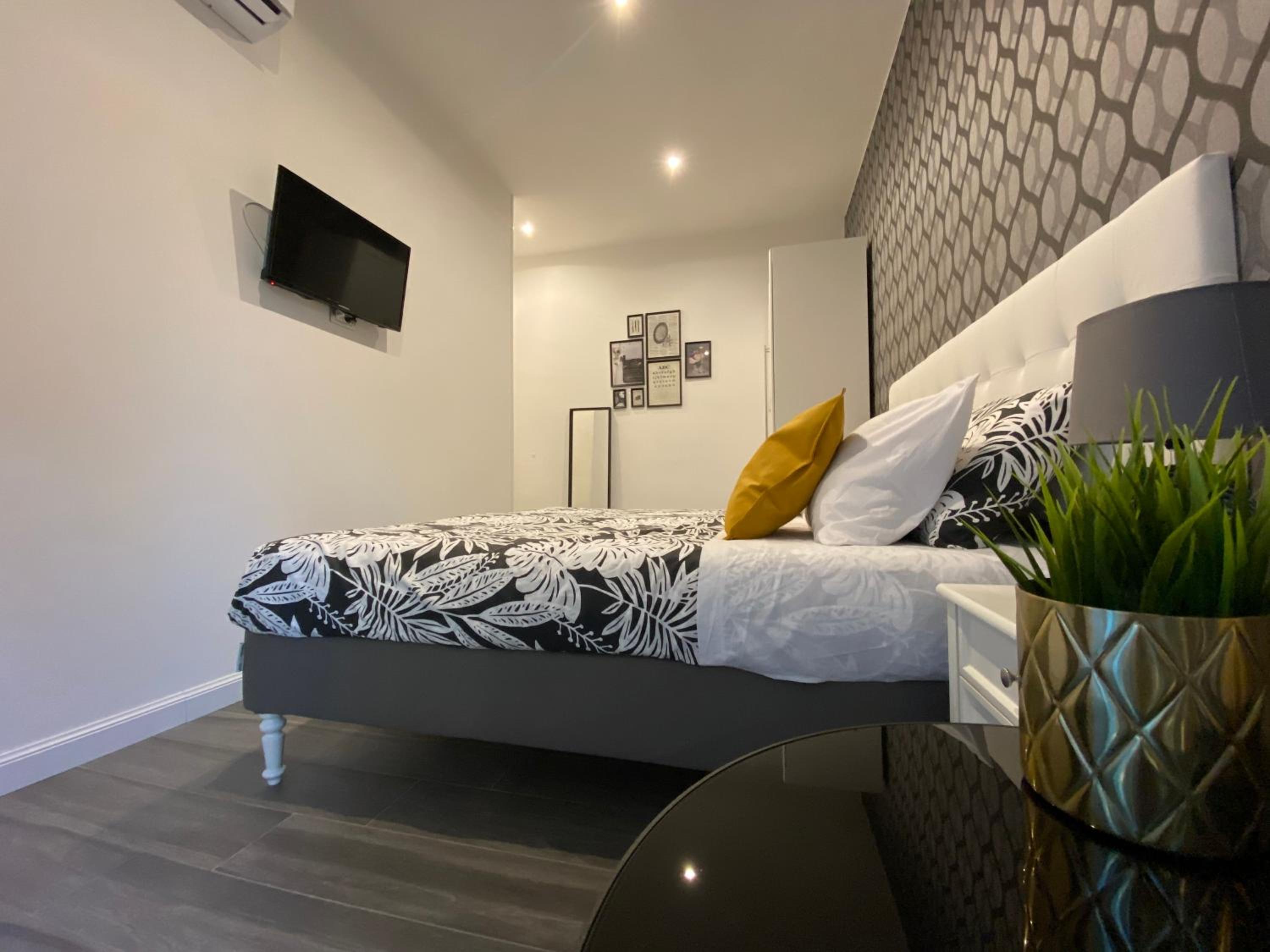 Double Room with Balcony photo 2