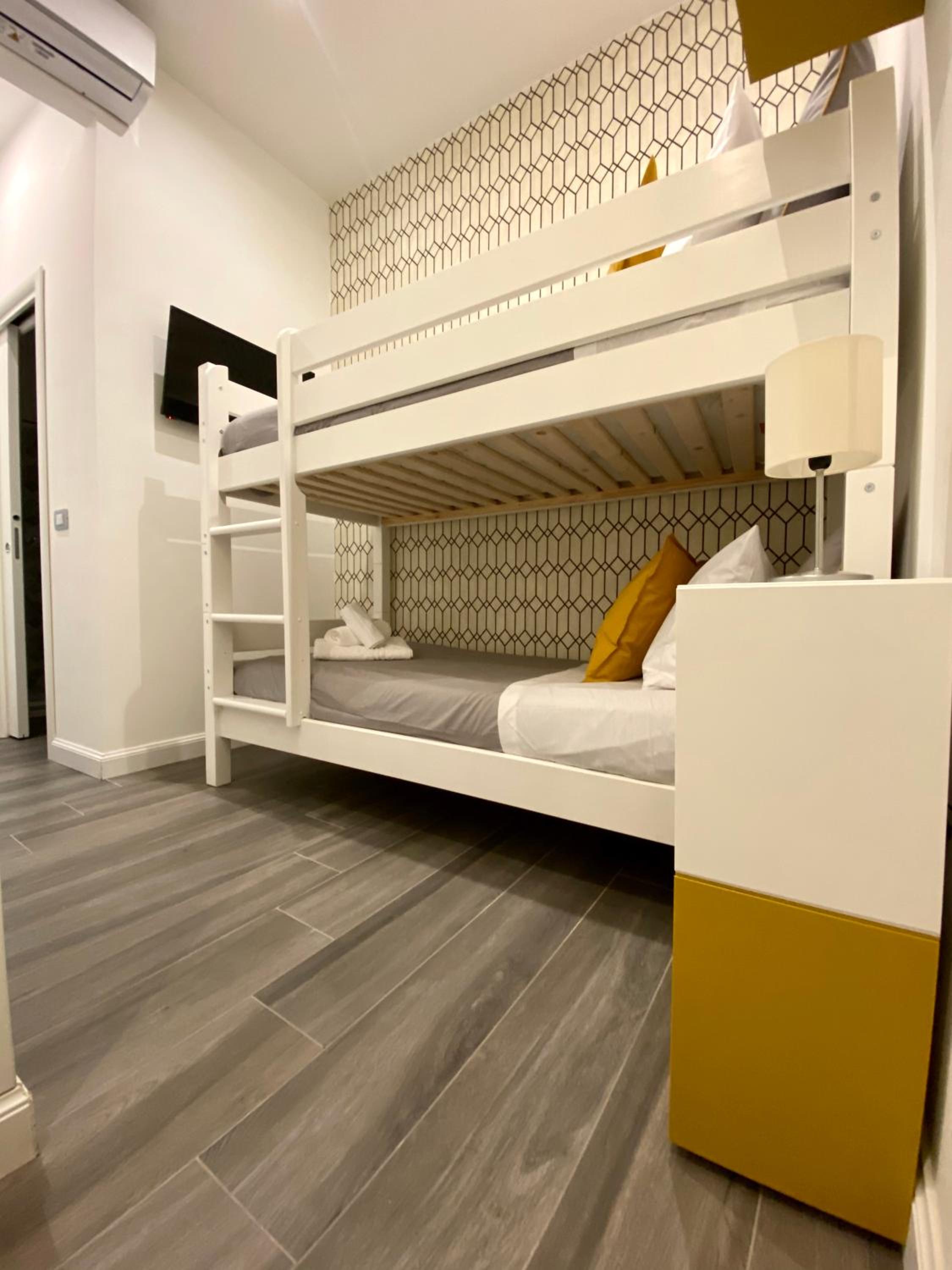 Twin Room with Bunk Bed and Balcony photo 2