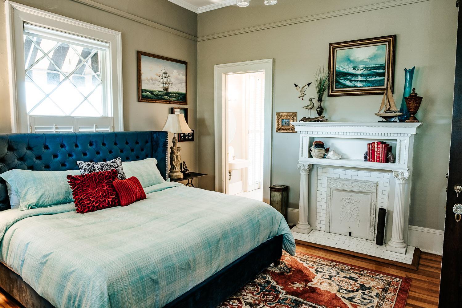 Standard King Room