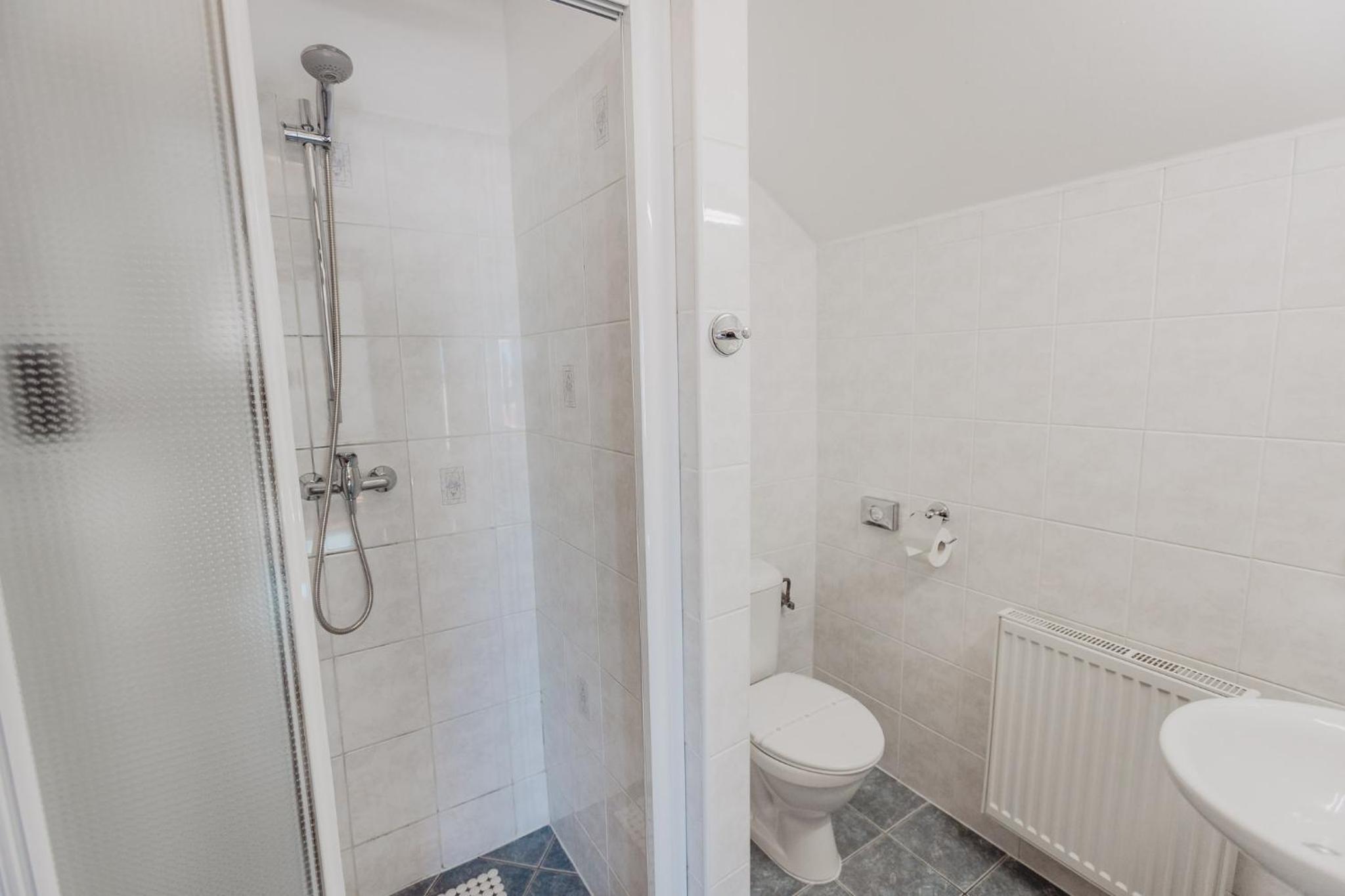 Double Room - Photo 4