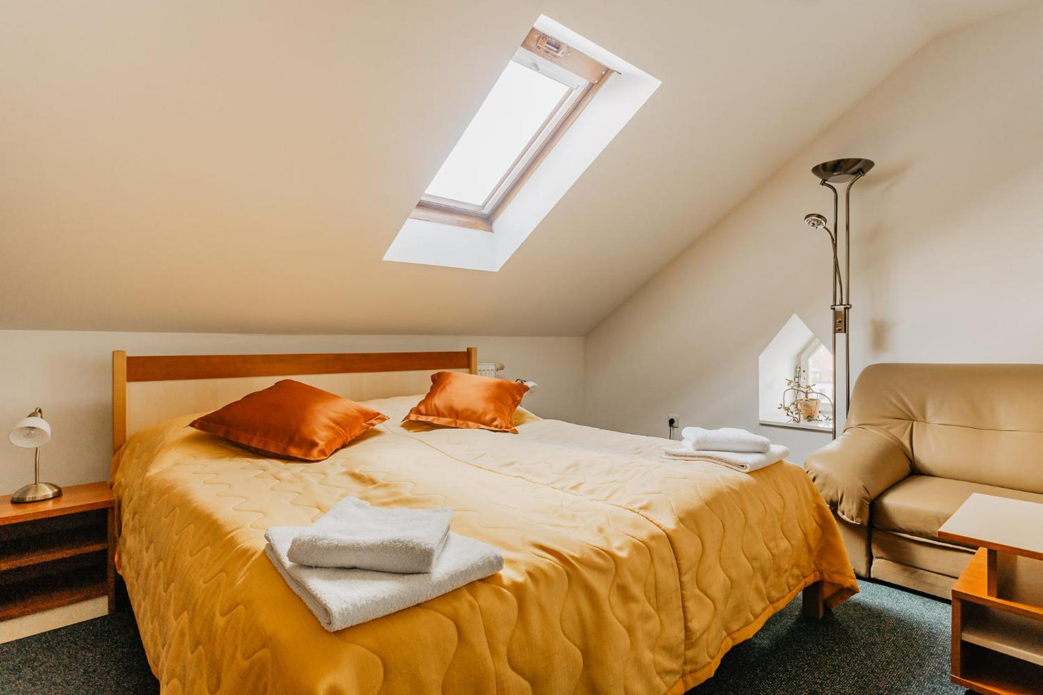 Double Room - Photo 8