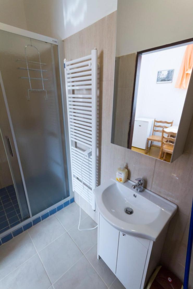 Two-Bedroom Apartment - Photo 2