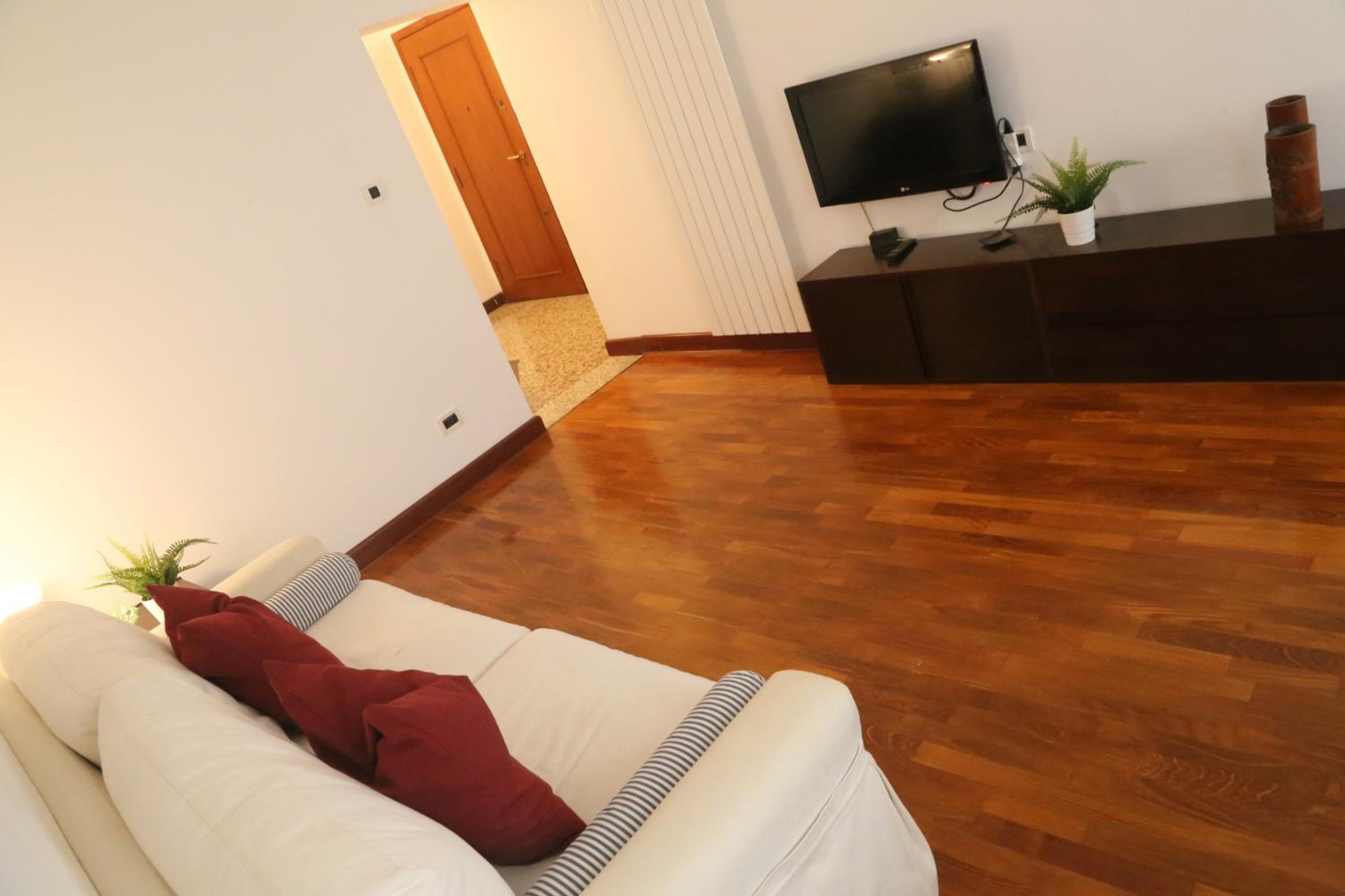 Two-Bedroom Apartment photo 3