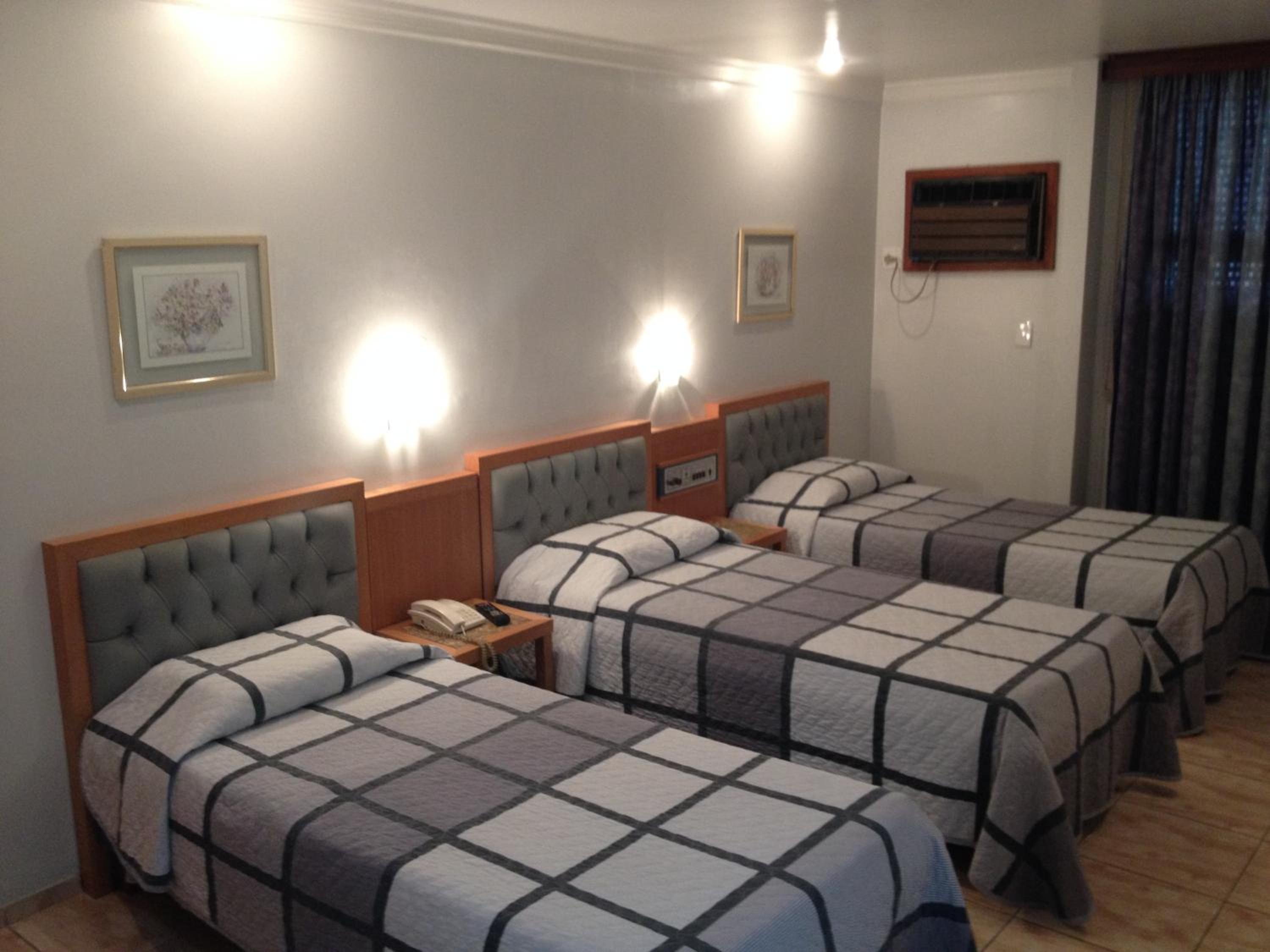Standard Quadruple Room - Photo 1