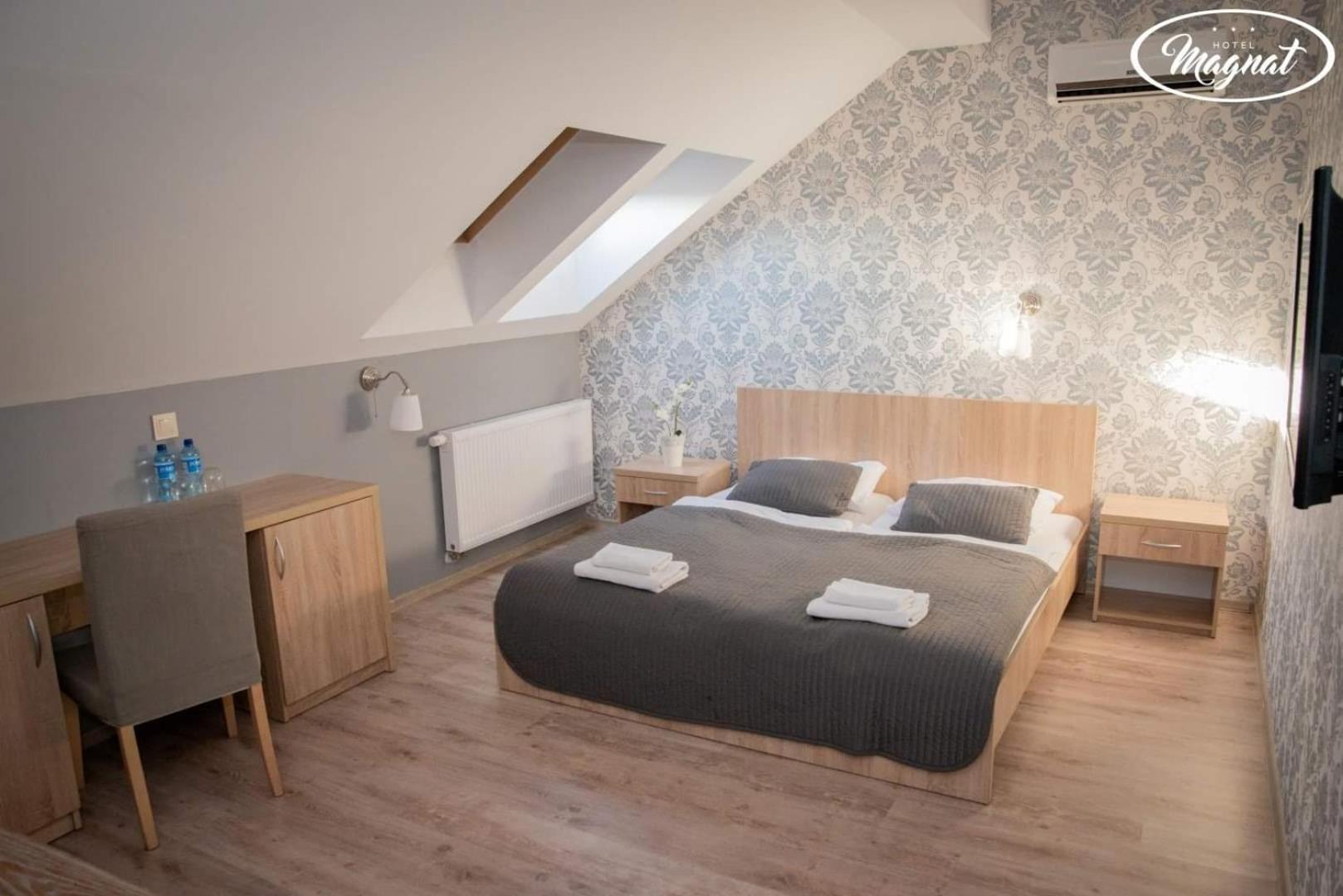 Deluxe Double or Twin Room - Photo 1