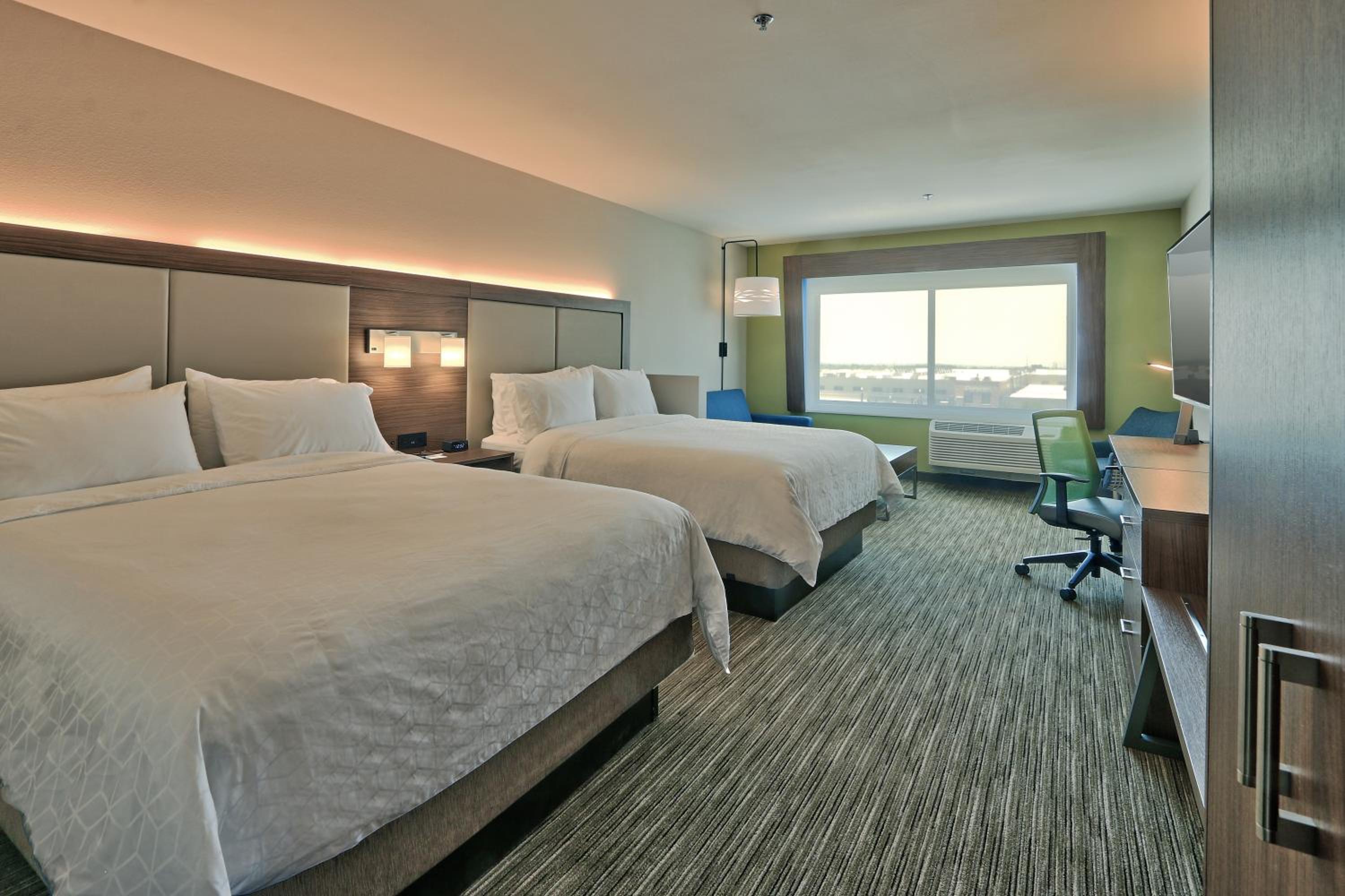 Standard Queen Room with Two Queen Beds - Photo 1
