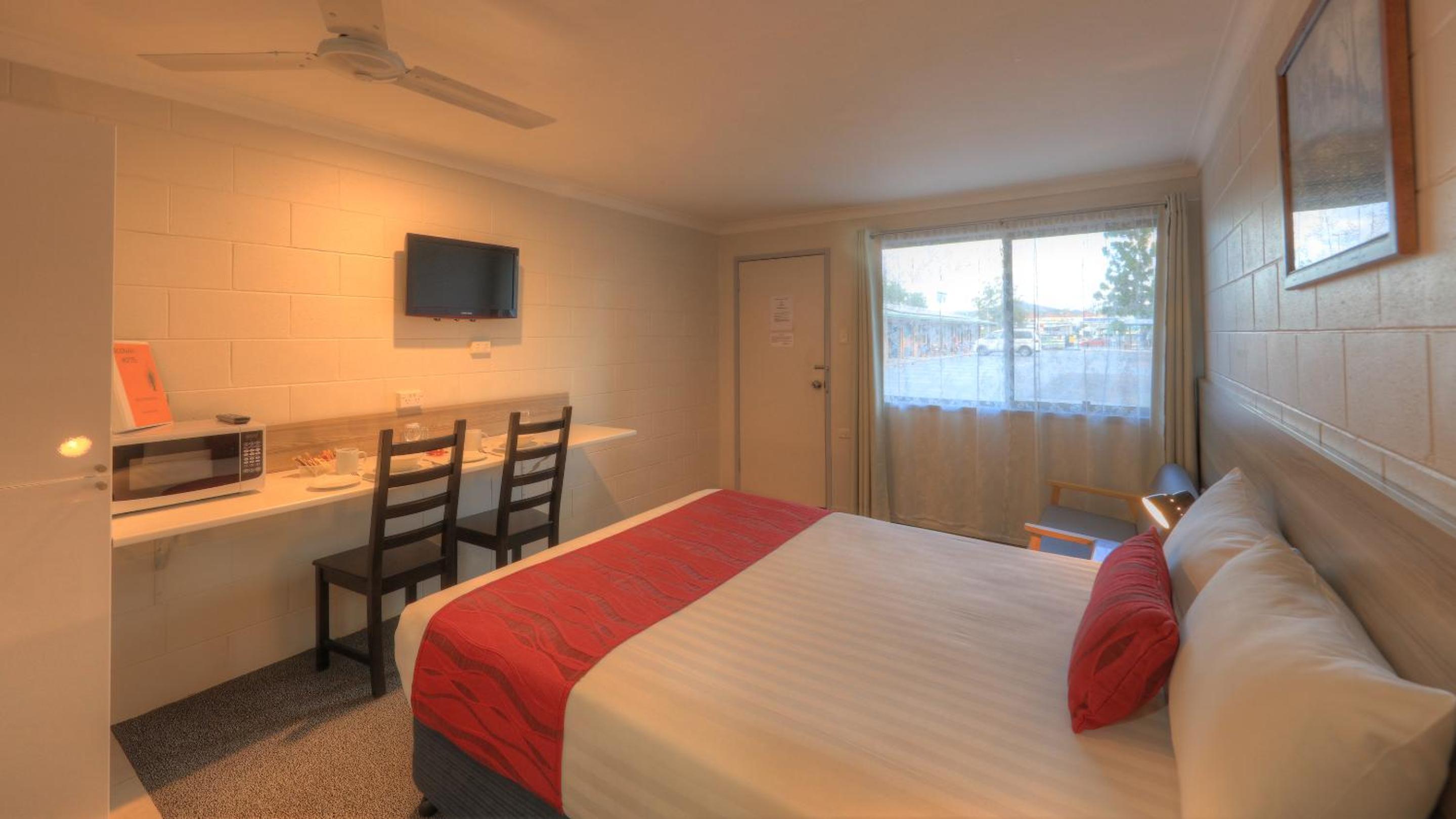 Queen Room photo 3