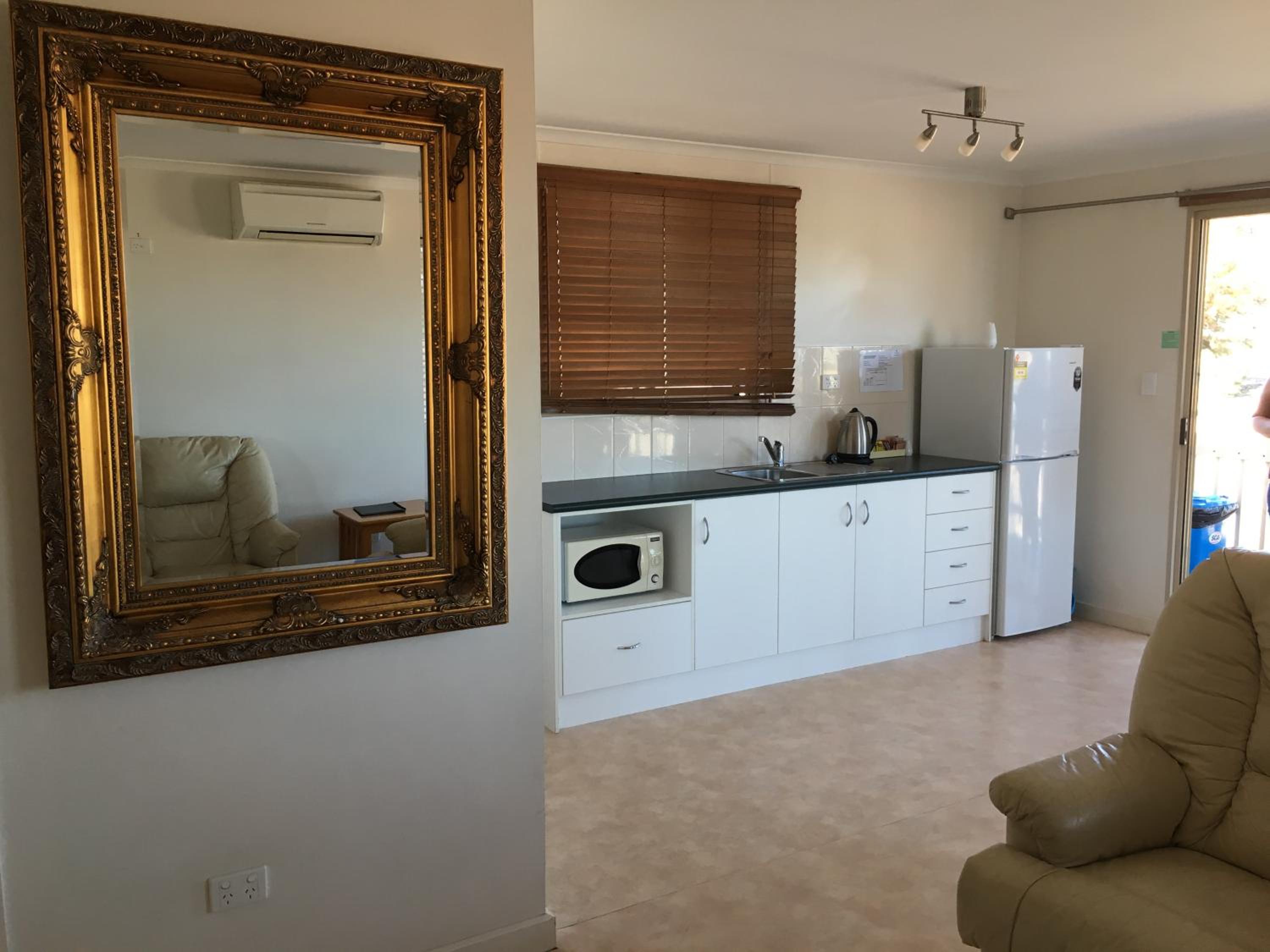 Deluxe Family Room - Photo 3