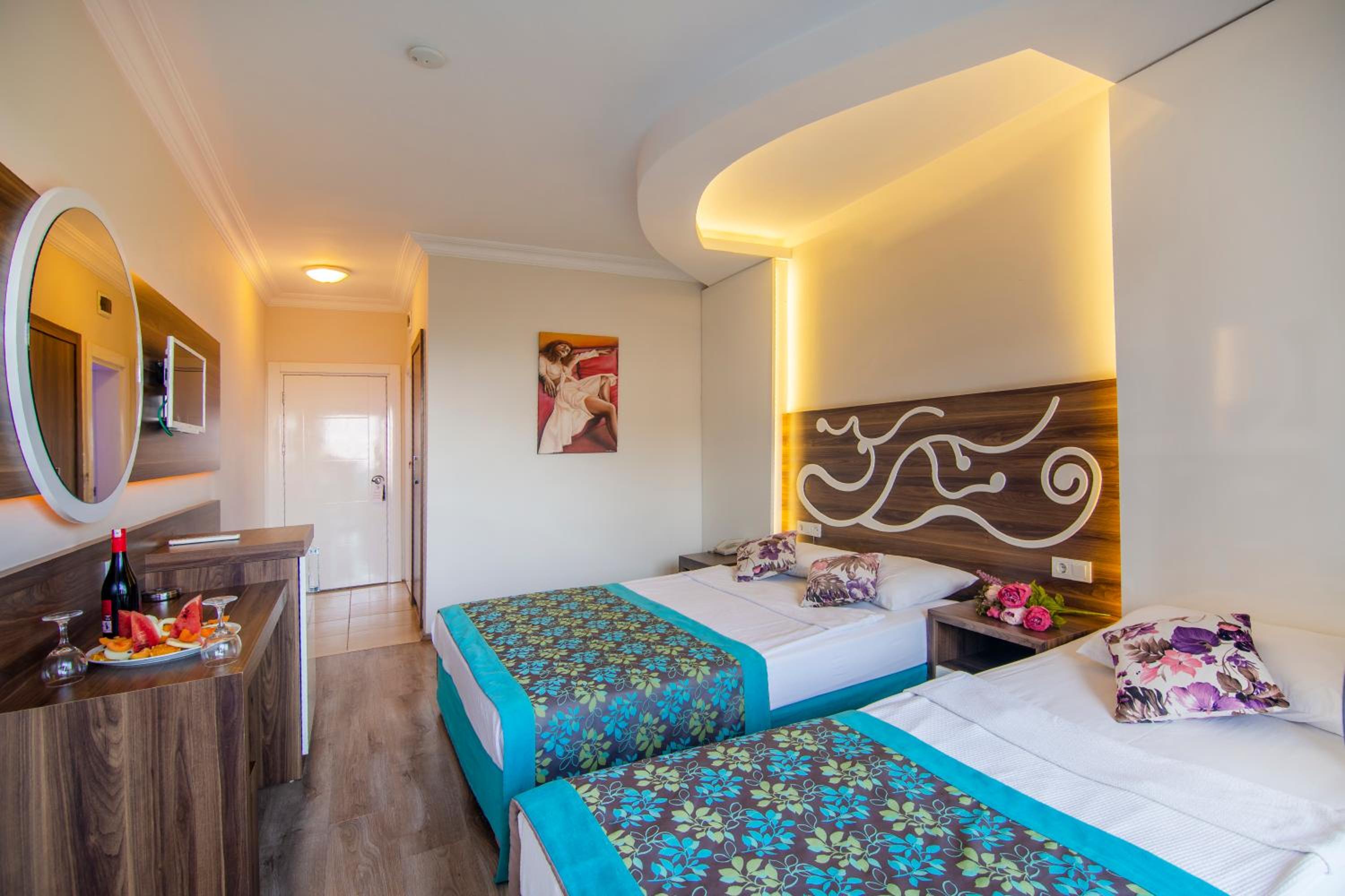 Standard Triple Room - Photo 4