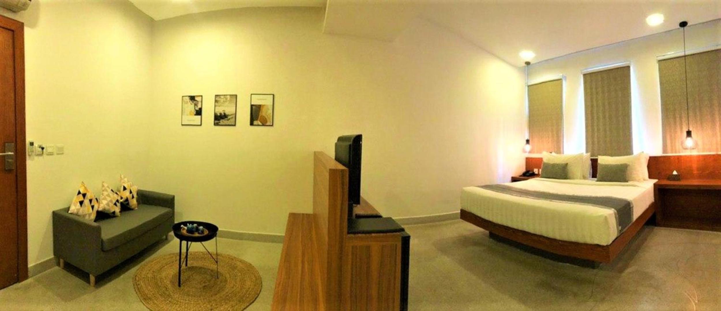 King Suite - Photo 2