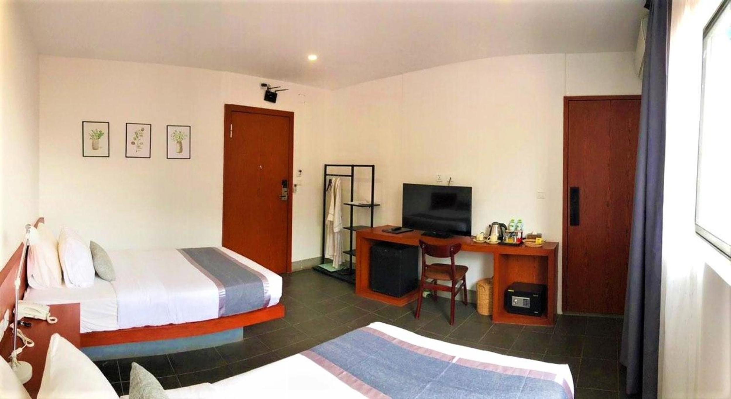 Superior Twin Room - Photo 1