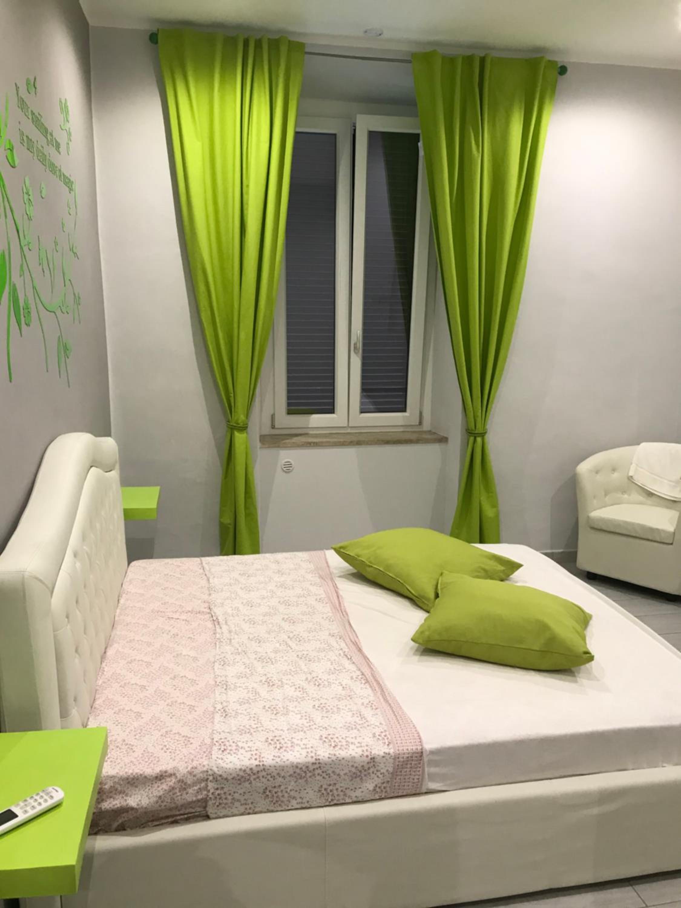 Double Room - Photo 3