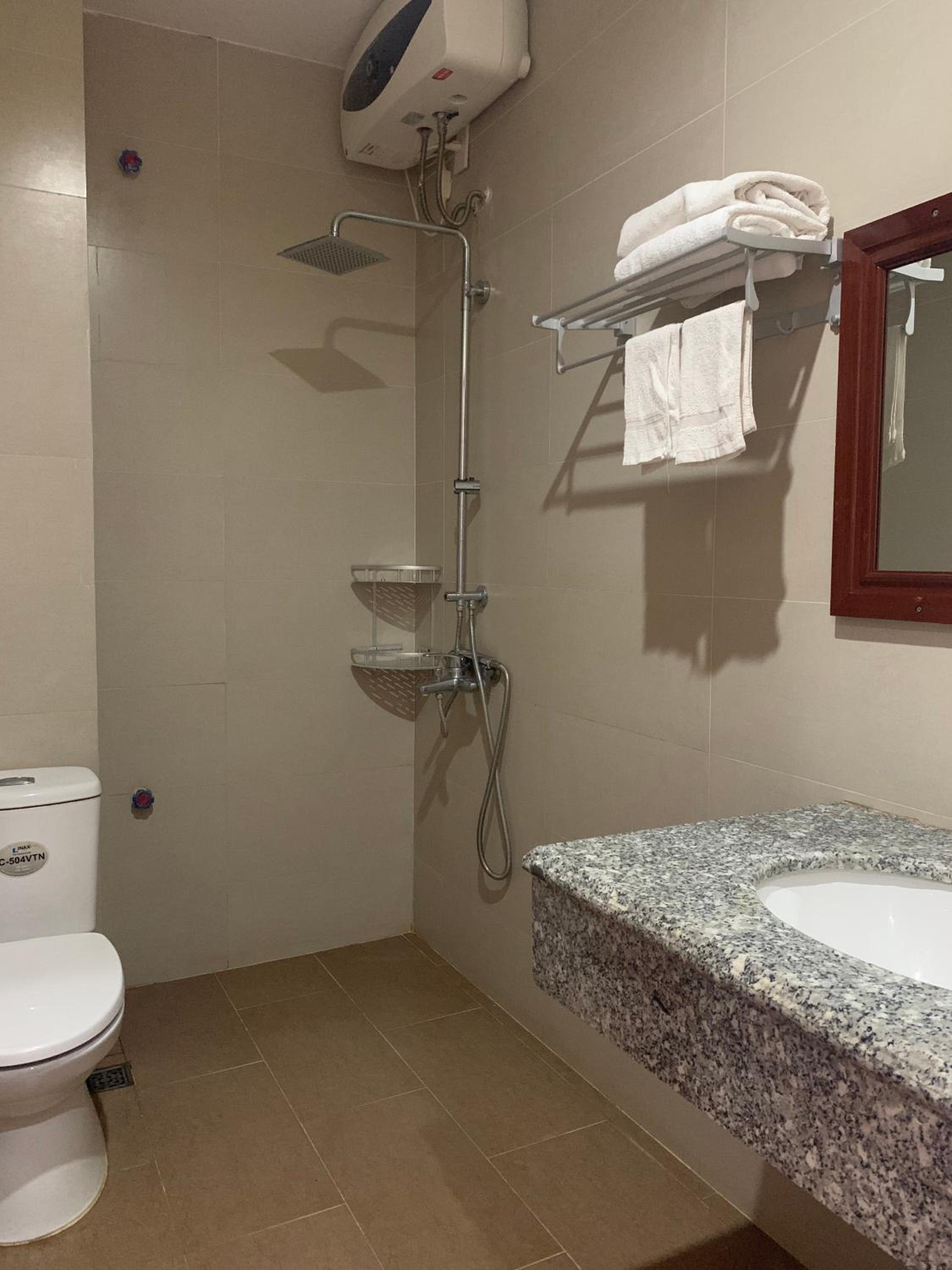 Standard King Room - Photo 2