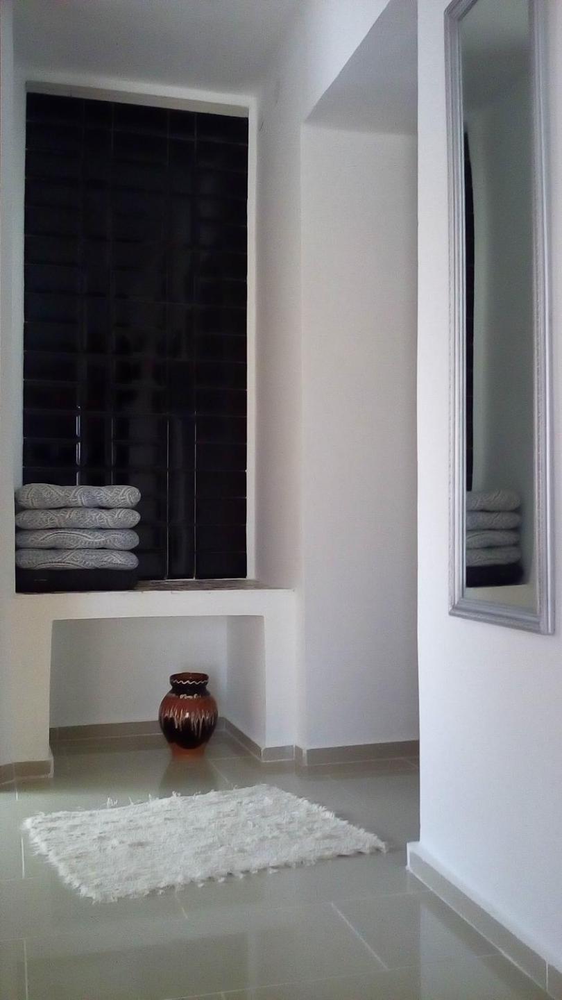 Two-Bedroom Apartment - Photo 28