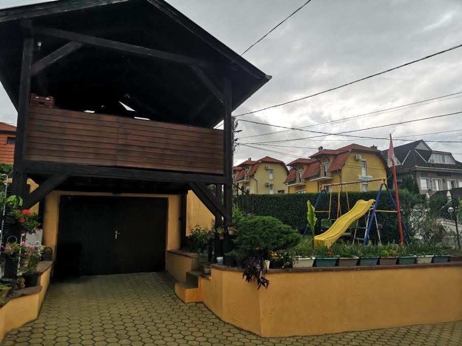 Apartment with Garden View - Photo 9