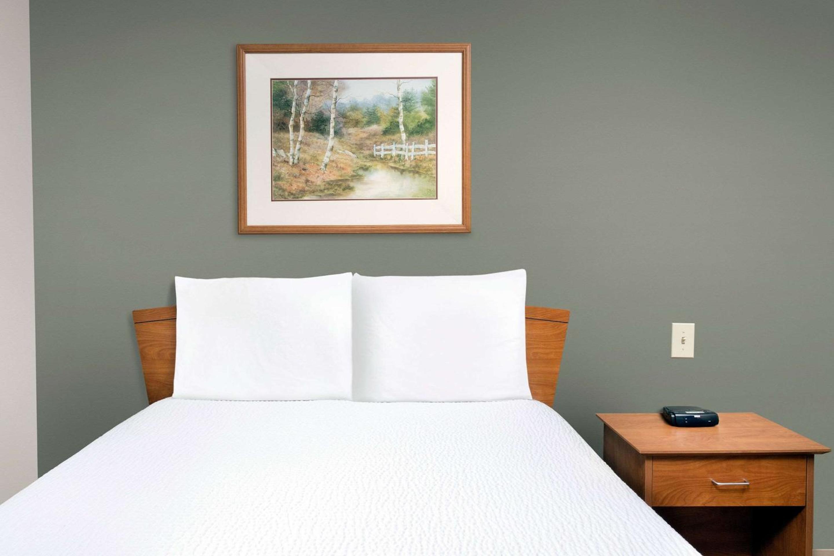 Suite with One Double Bed - Accessible/Non Smoking photo 1