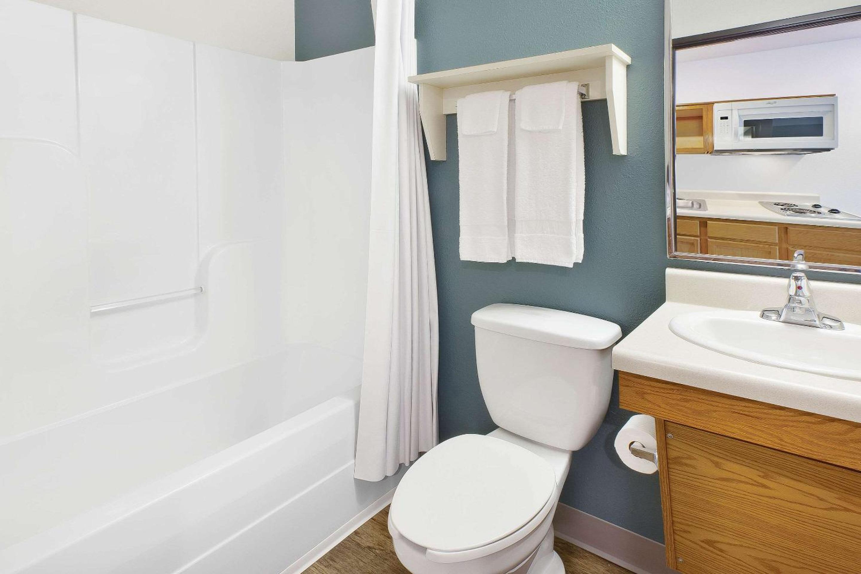 Double Room with Two Double Beds - Non-Smoking photo 2