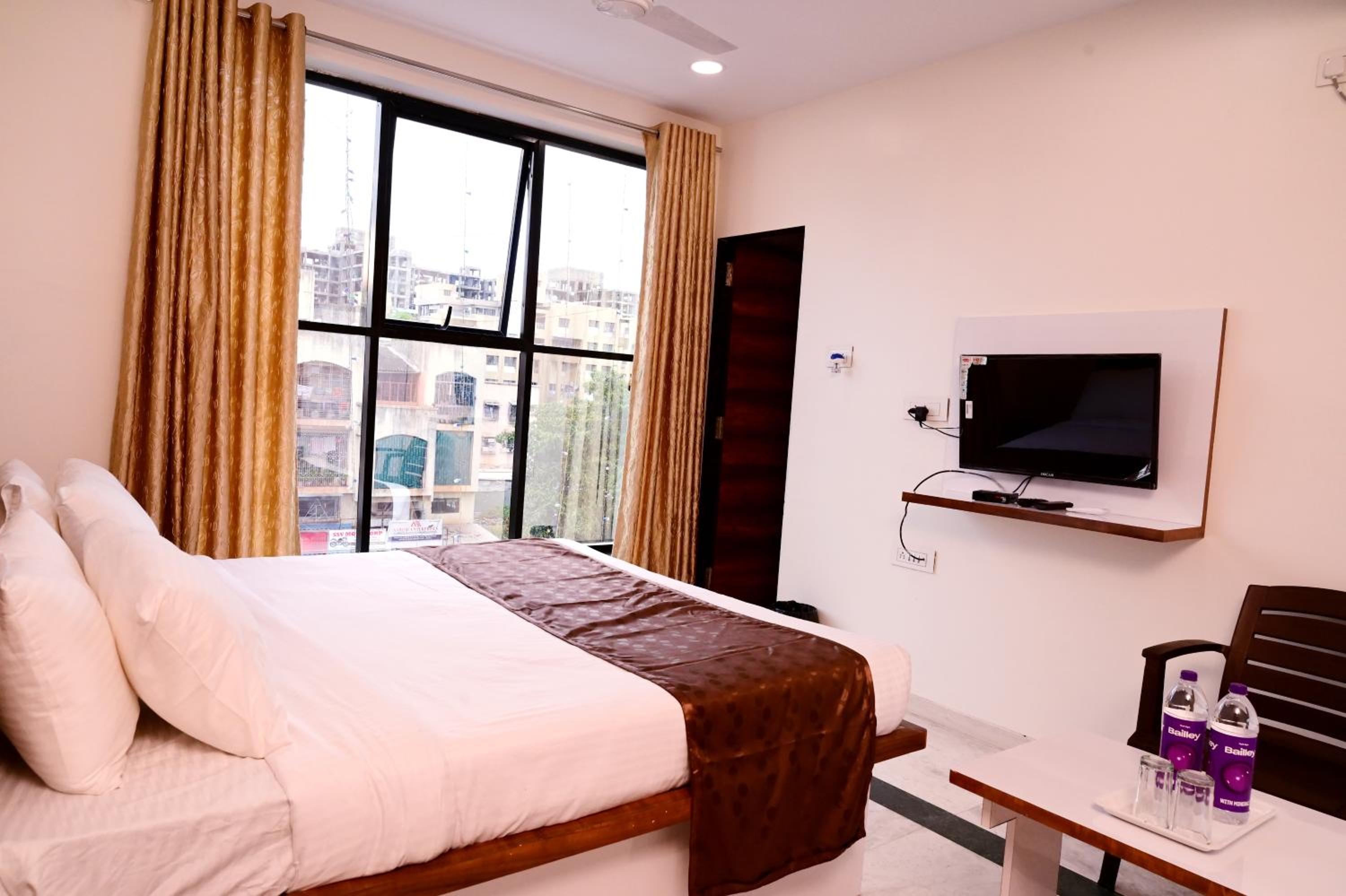 Budget Double Room photo 2