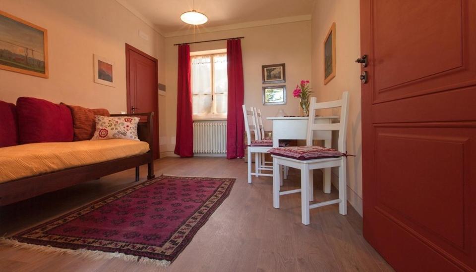 Apartment photo 2
