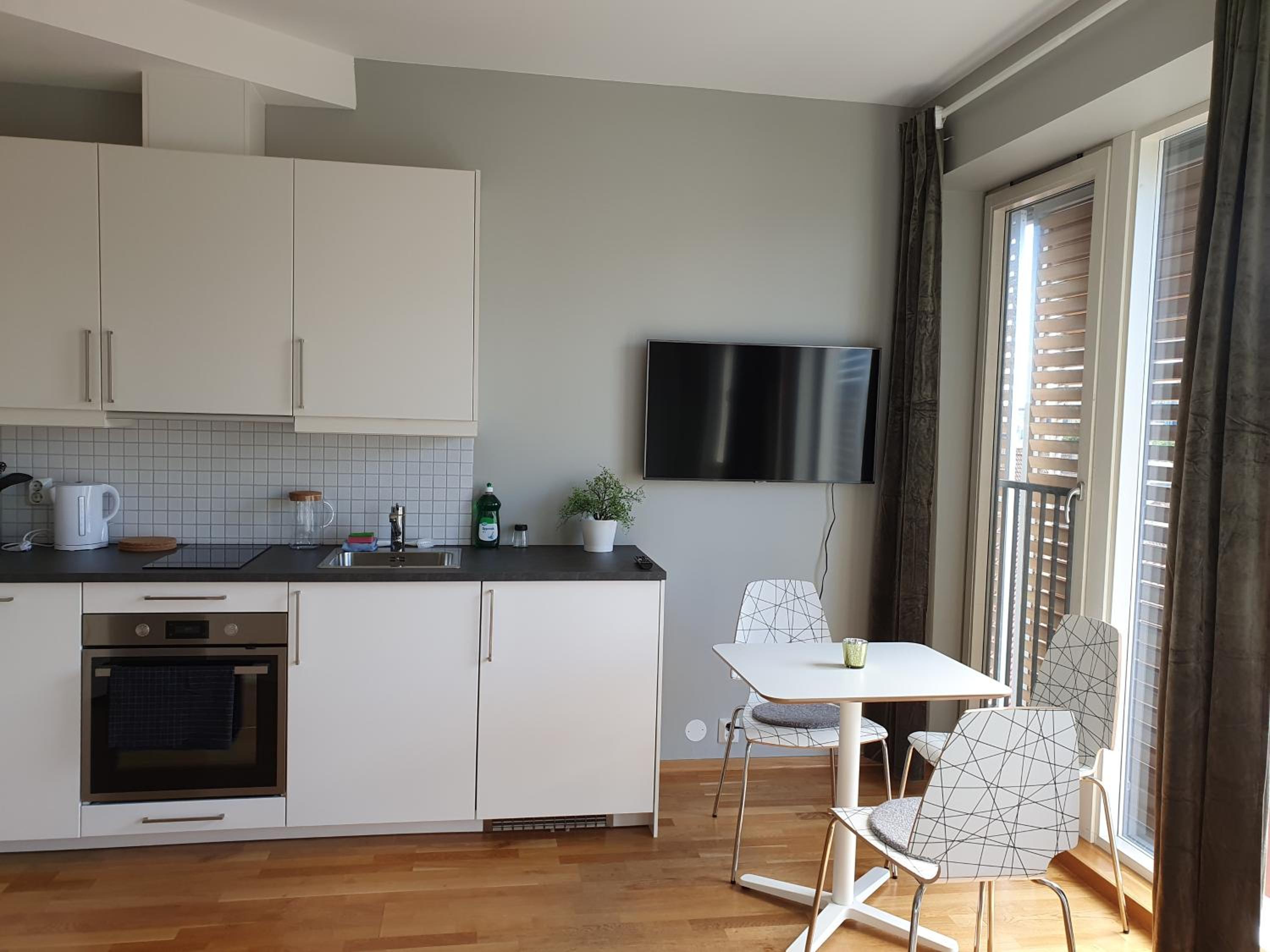 Studio Apartment - Photo 7