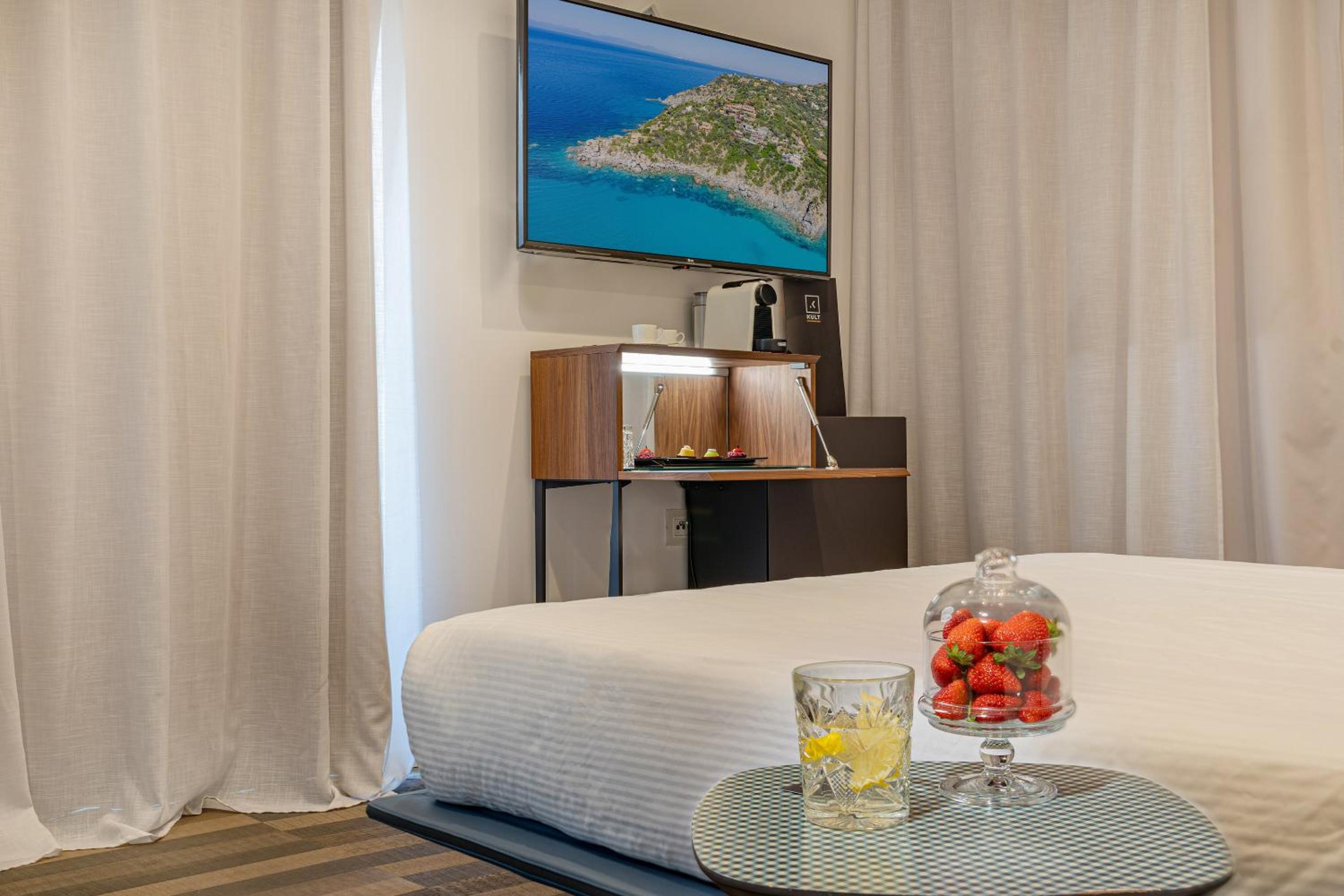 Deluxe Room with Balcony