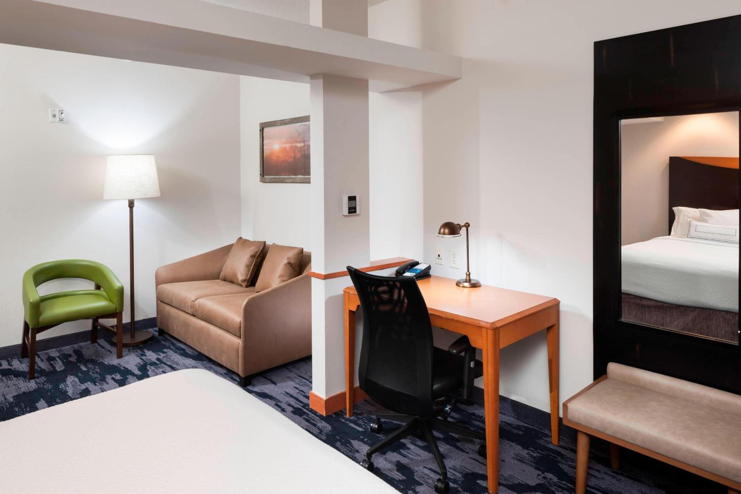 Studio with Two Queen Beds and Sofa Bed