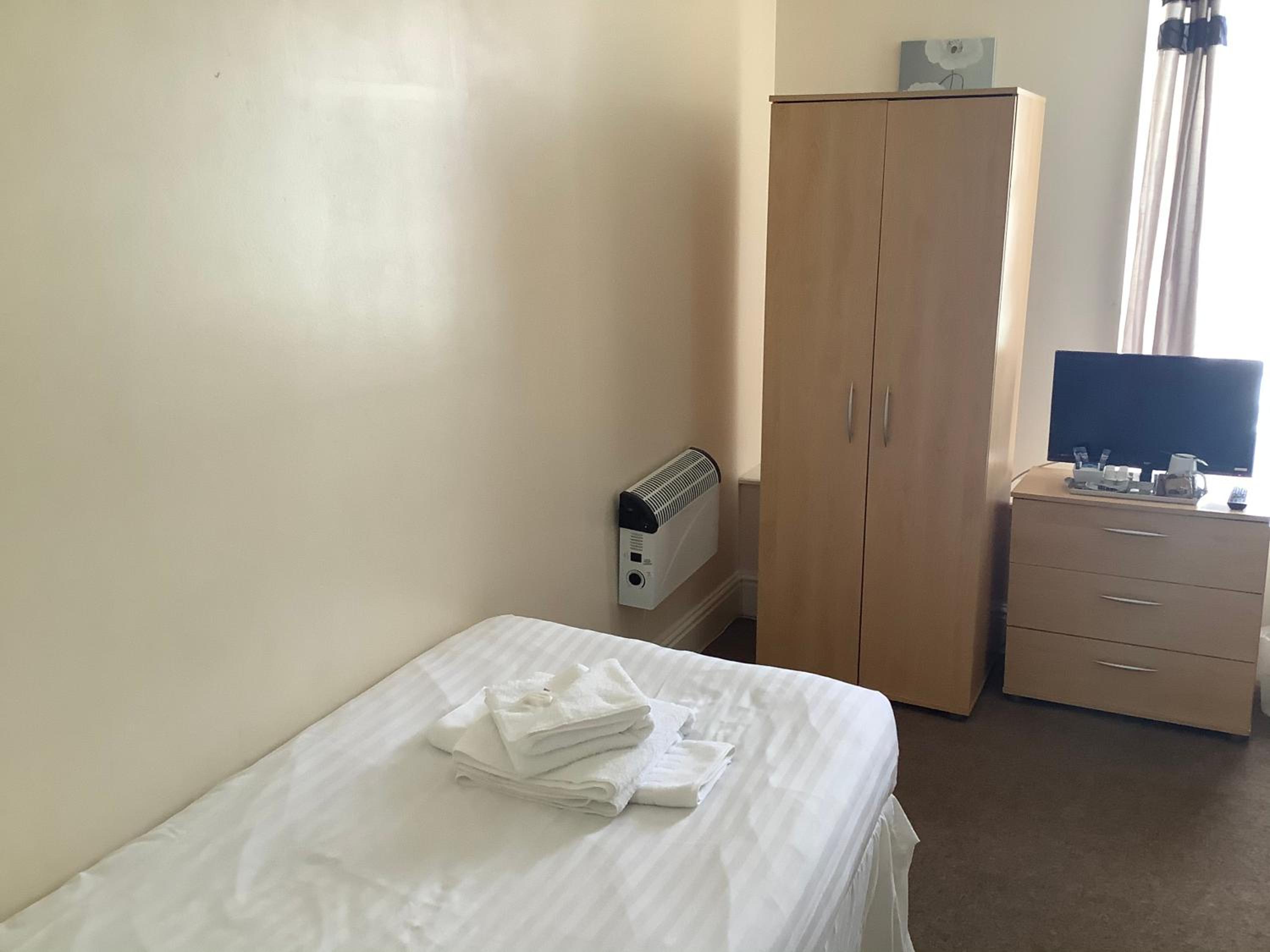 Single Room with Shower photo 1