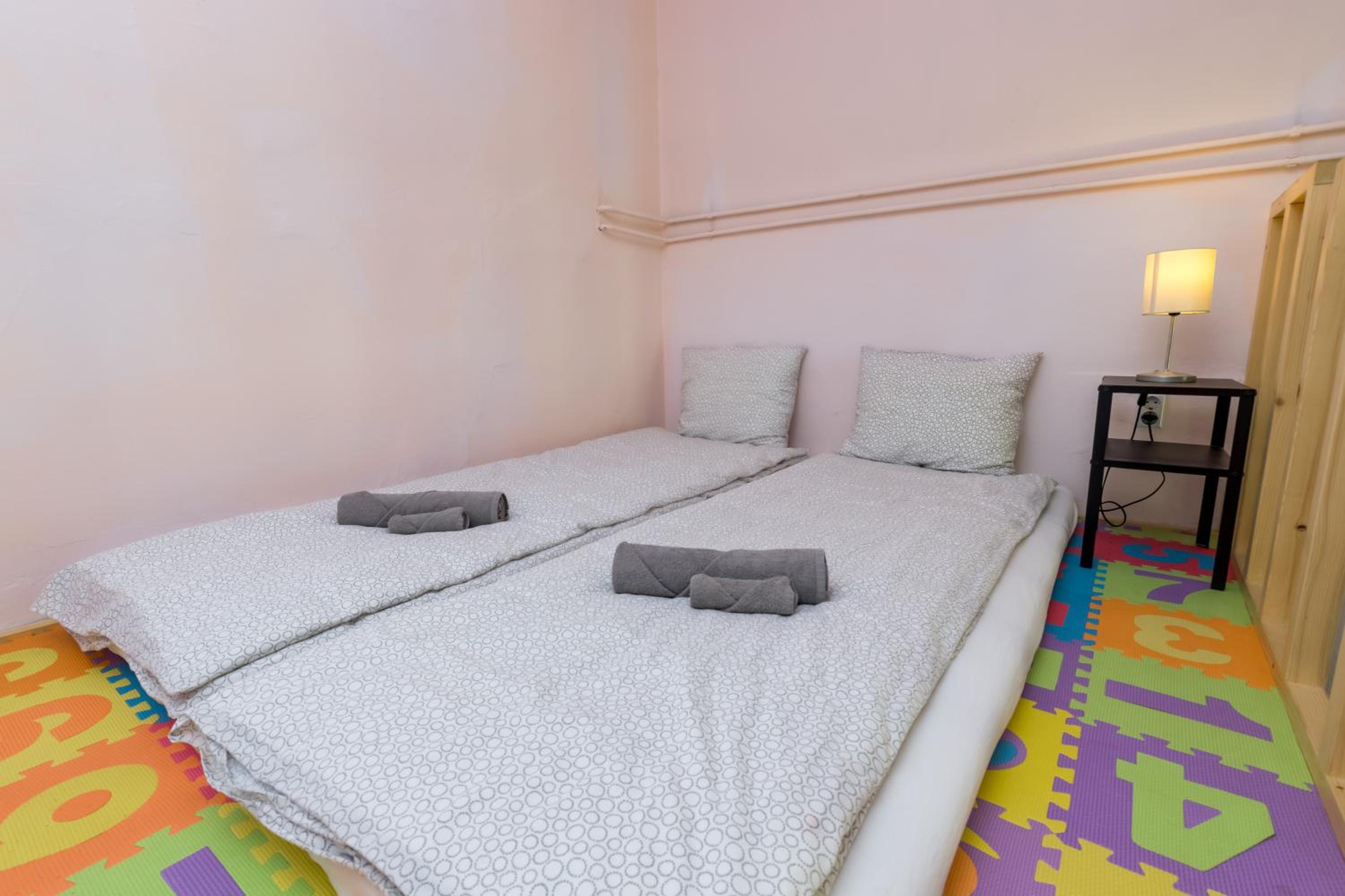 Double Room with Private Bathroom - Photo 2