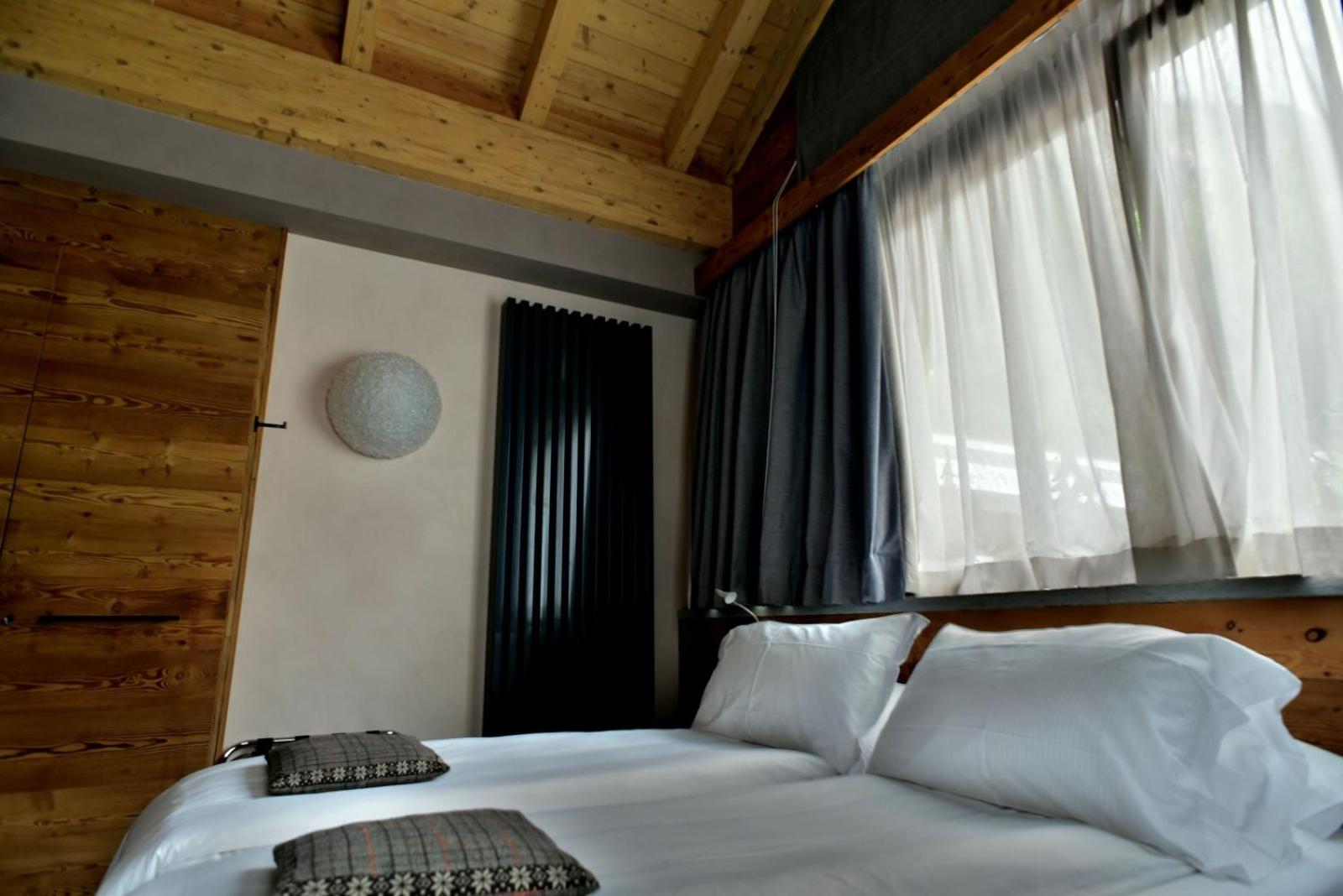 Standard Double Room - Photo 7