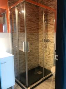Twin Room - Photo 22