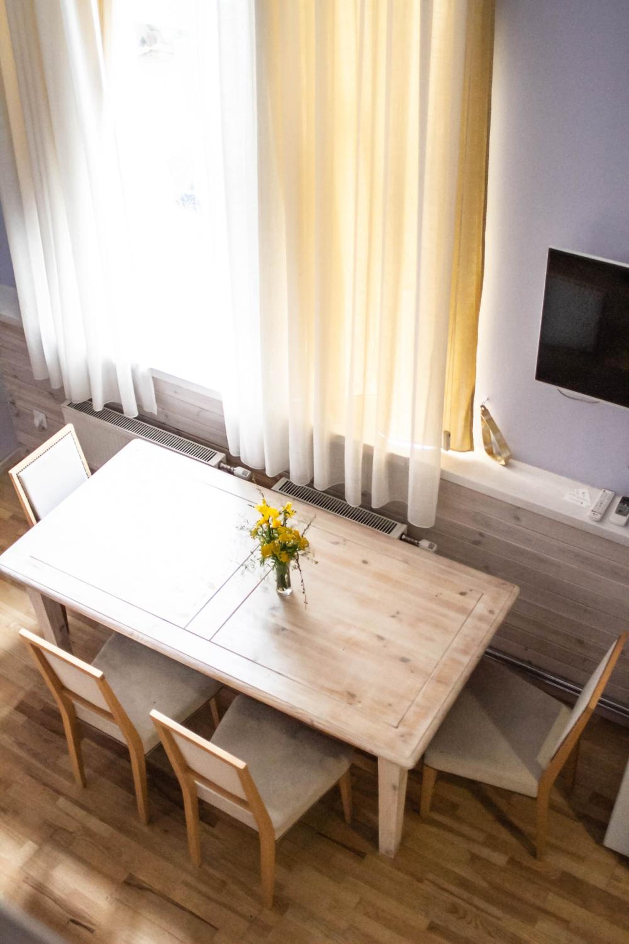 Studio Apartment photo 3