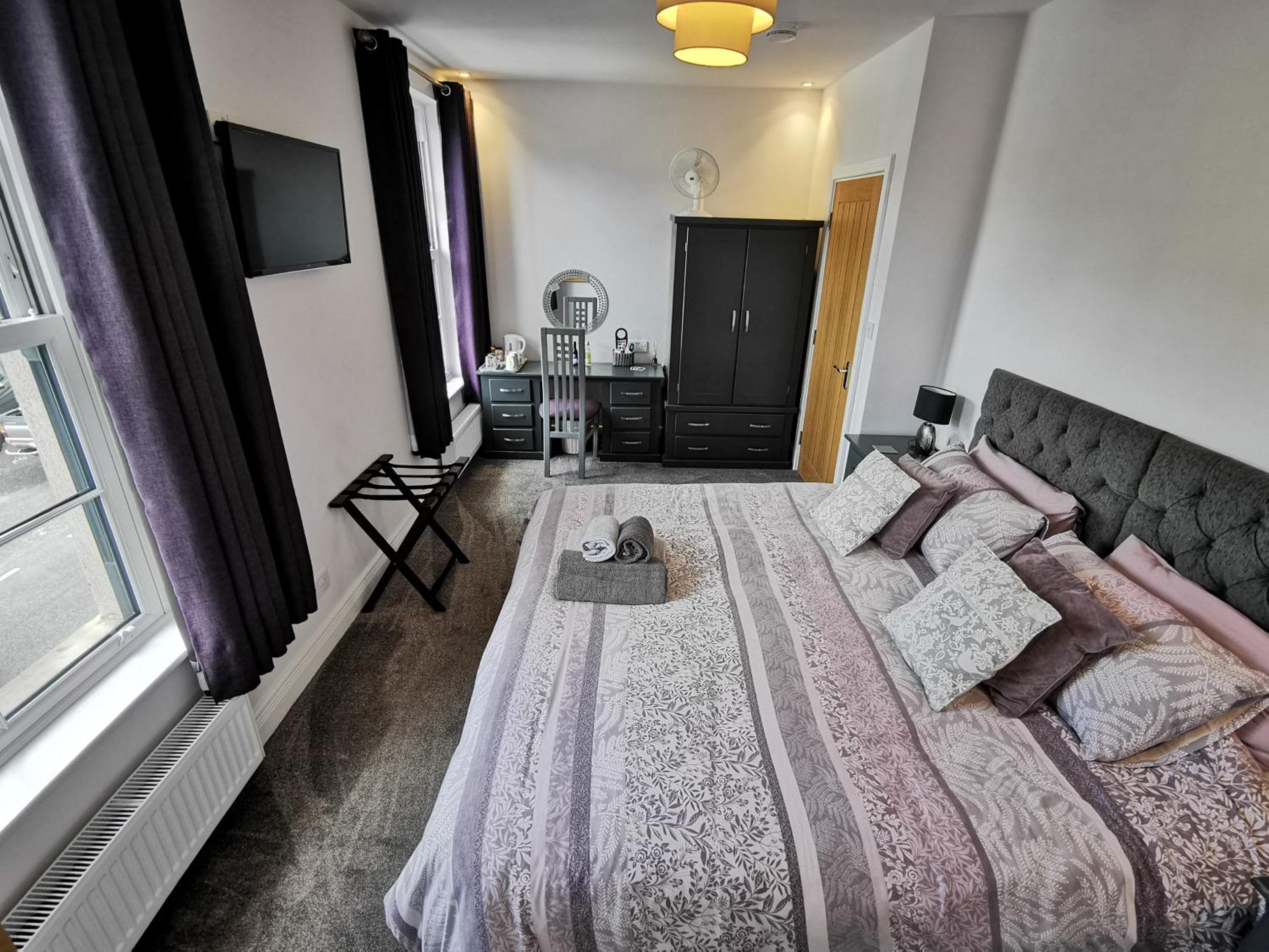 Superior Double or Twin Room - Photo 1