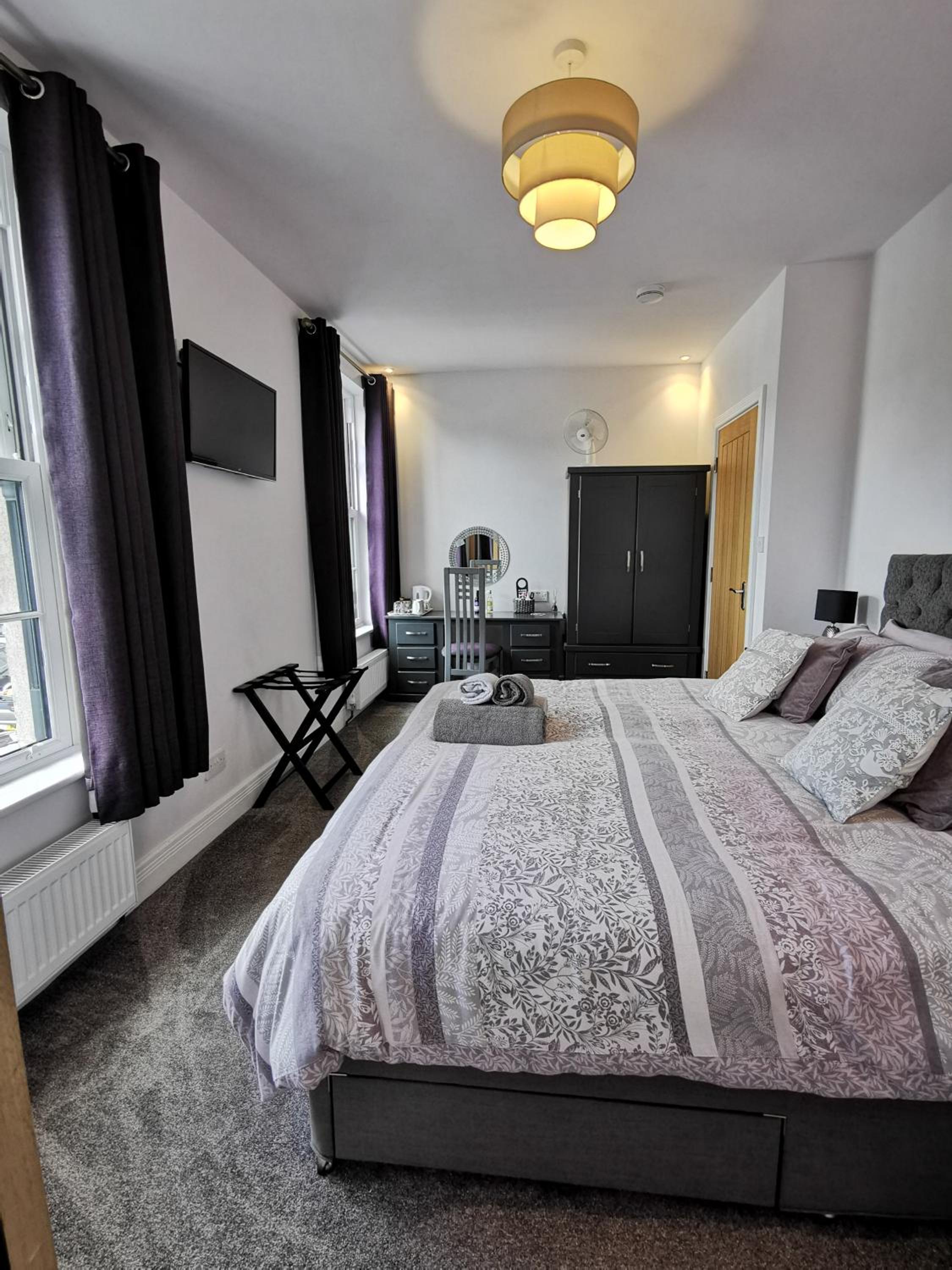 Superior Double or Twin Room - Photo 10
