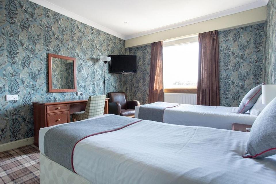 Double or Twin Room with Bathroom photo 3