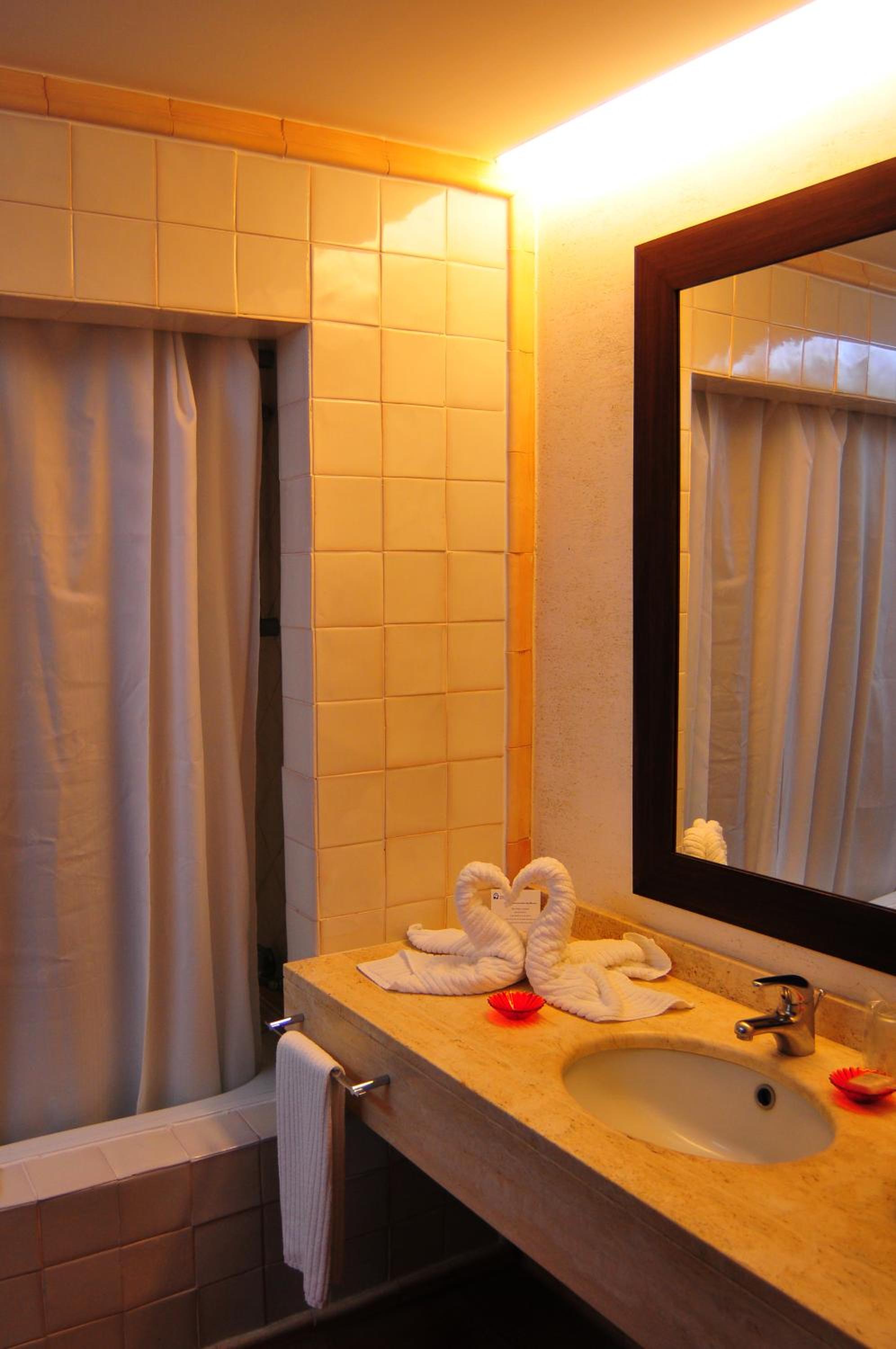 Special Offer - Double Room with Romantic Package photo 3