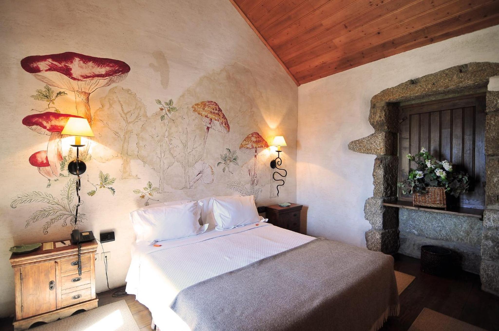 Suite with Balcony - Photo 2