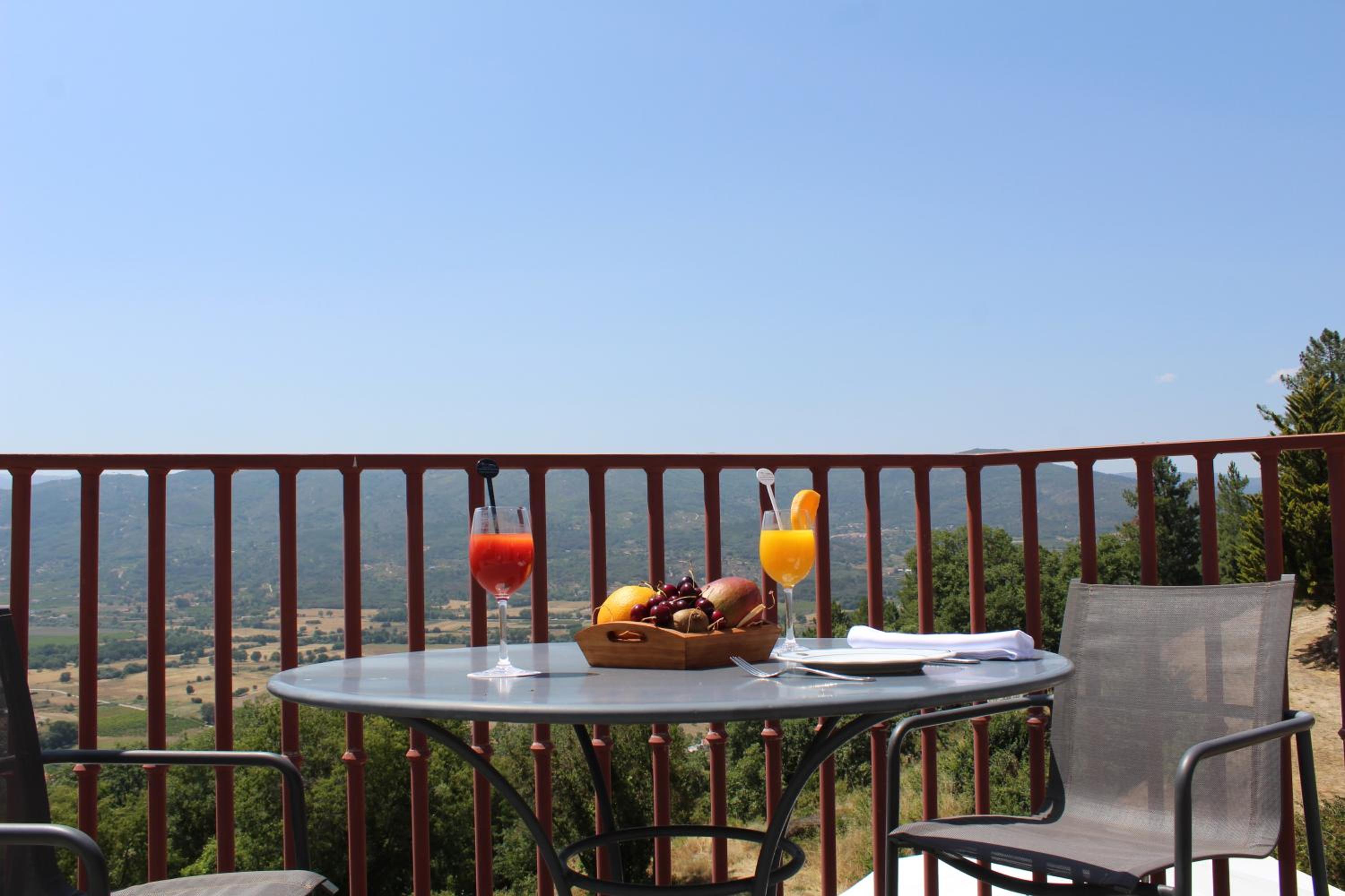 Suite with Balcony - Photo 5